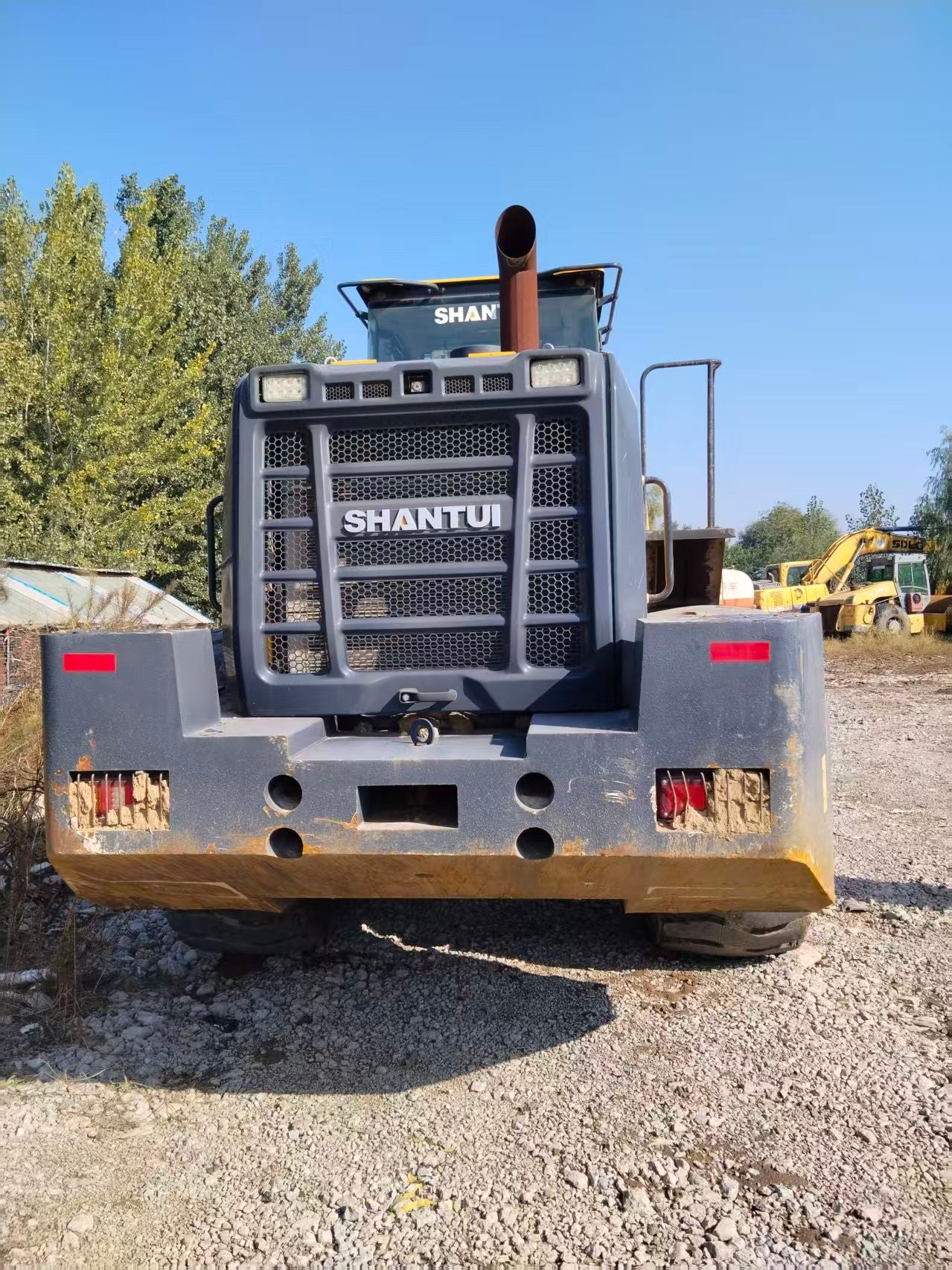 USED SHANTUI L70G
