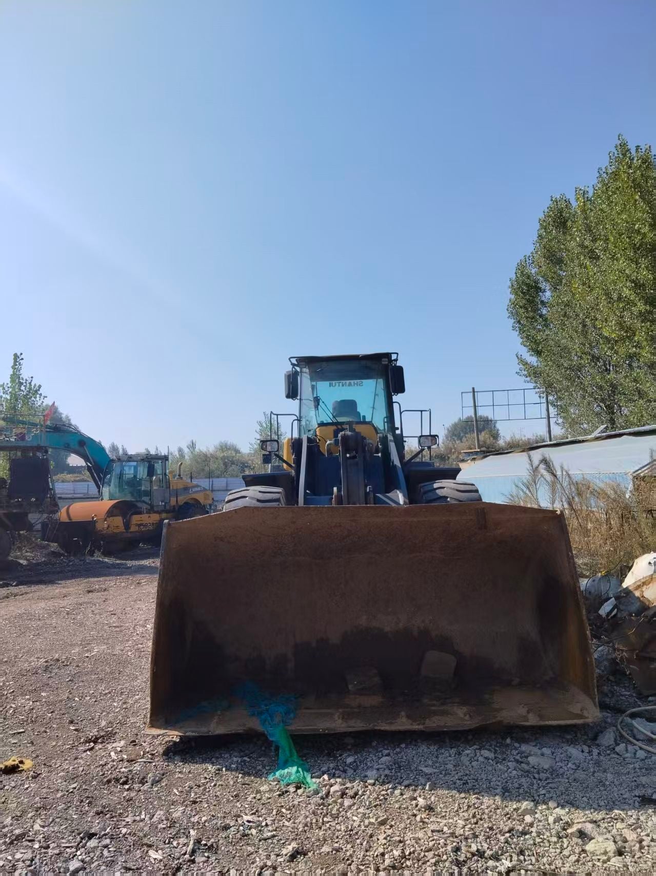 USED SHANTUI L70G
