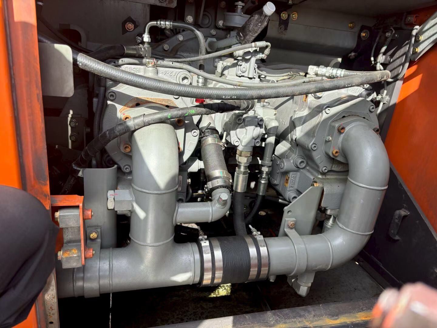 USED HITACHI ZX690LCH-7