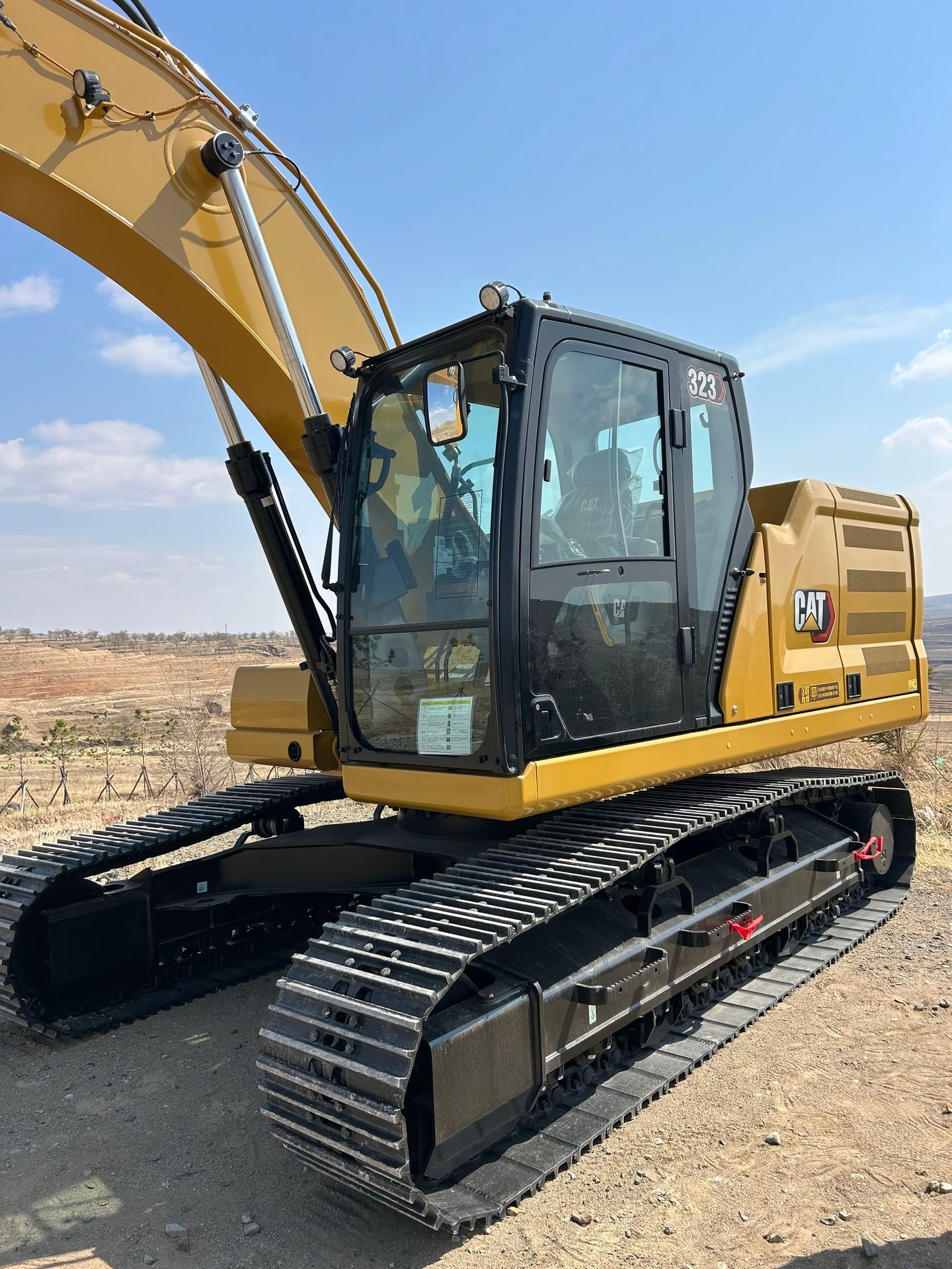 New Caterpillar 323 Excavator for Sale detail view