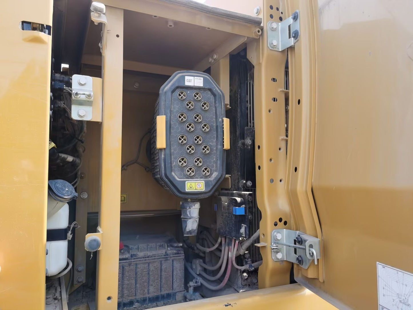 Used Caterpillar 323 Excavator for Sale detail view