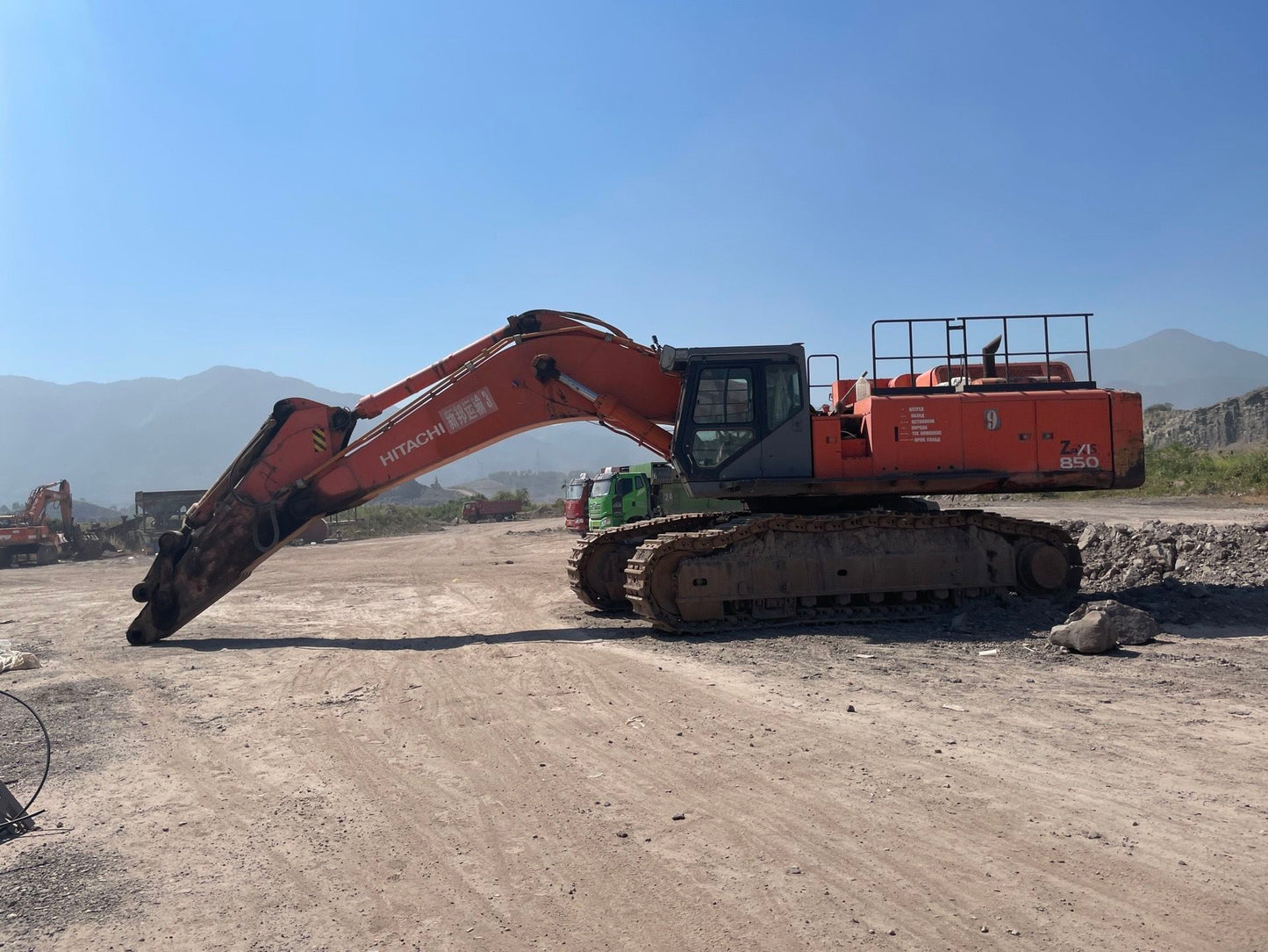 USED HITACHI ZX850-3