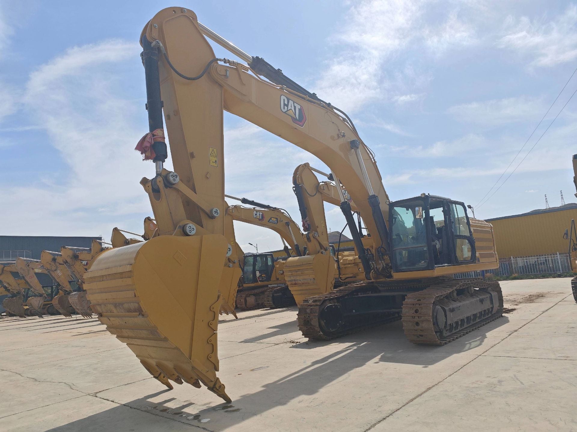 Used Caterpillar 350 Excavator for Sale front view
