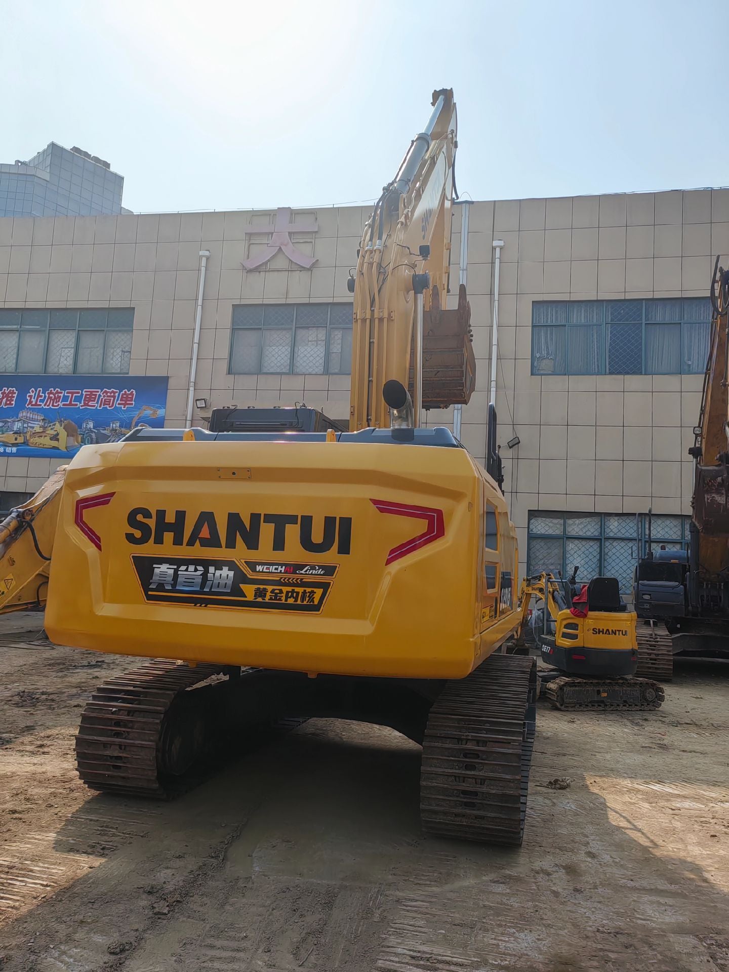 USED SHANTUI SE215