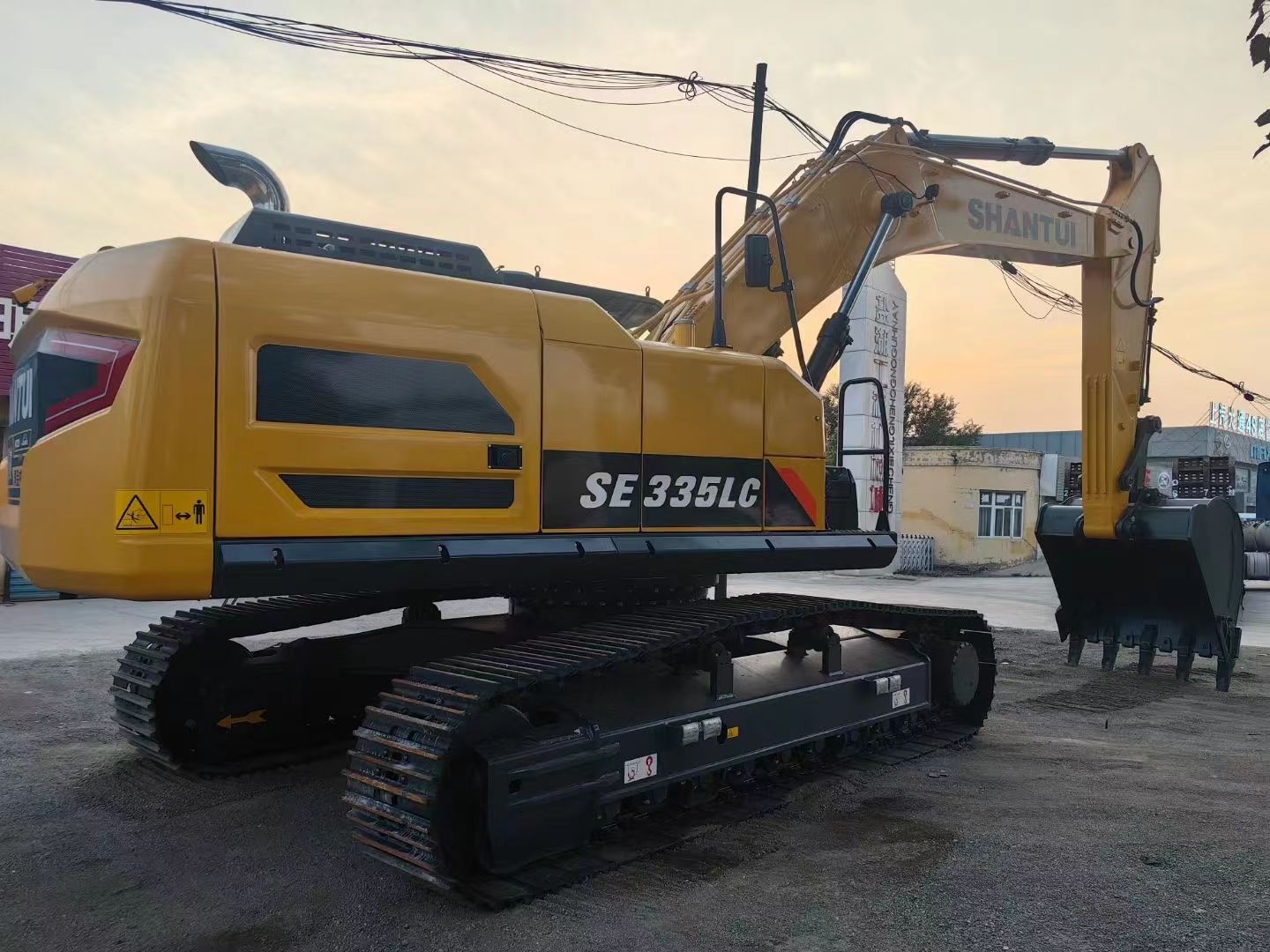 USED SHANTUI SE335LC