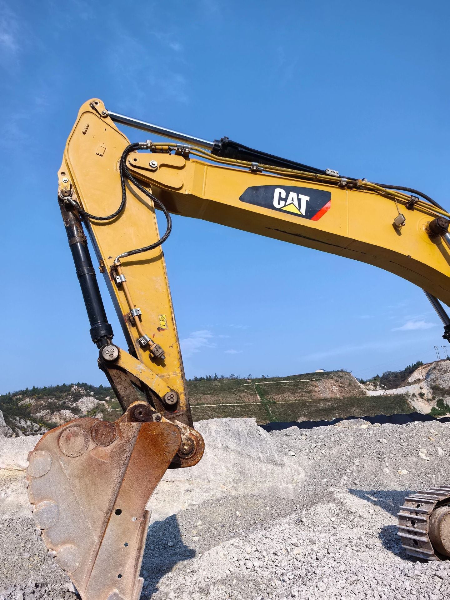 Used Caterpillar 355D2 Excavator for Sale detail view