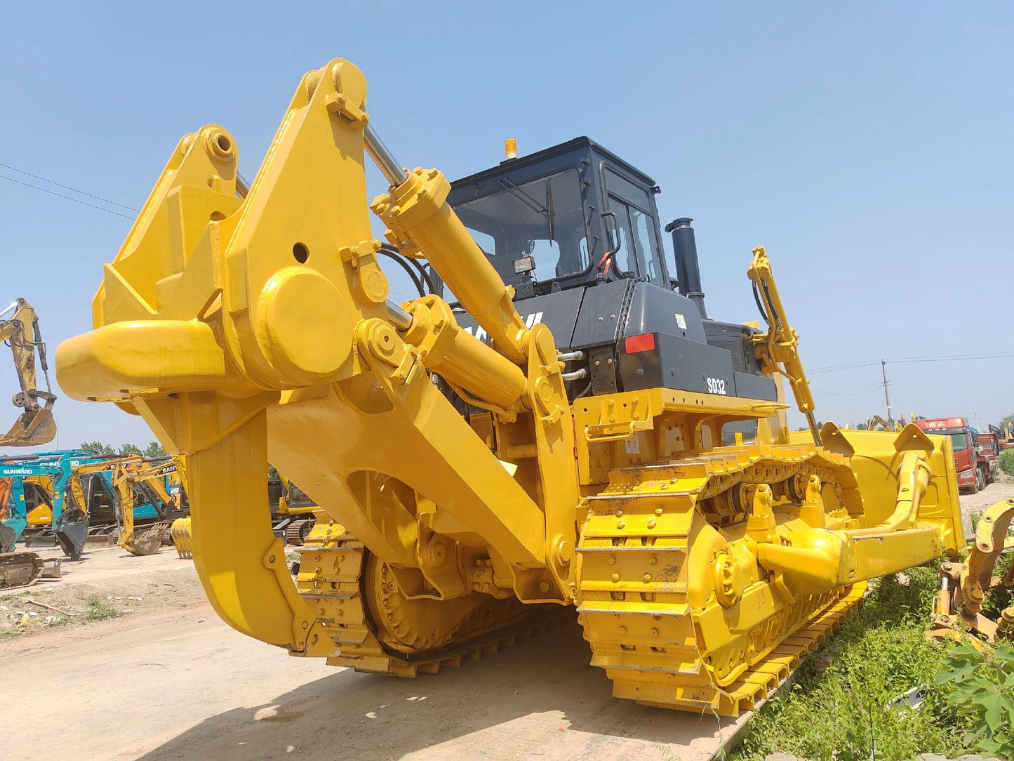 USED SHANTUI SD32