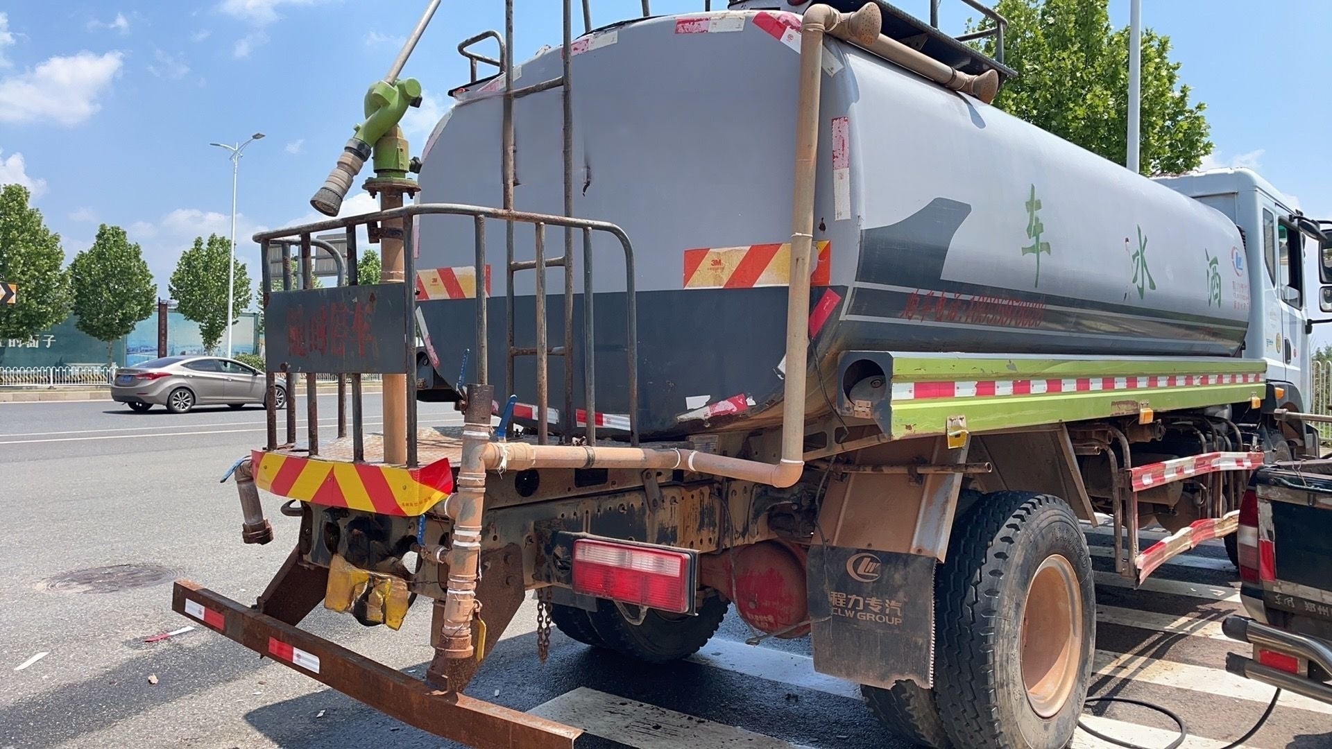 Used Dongfeng DFAC D9 Water Sprinkler Truck for Sale - Alternative Stock detail view