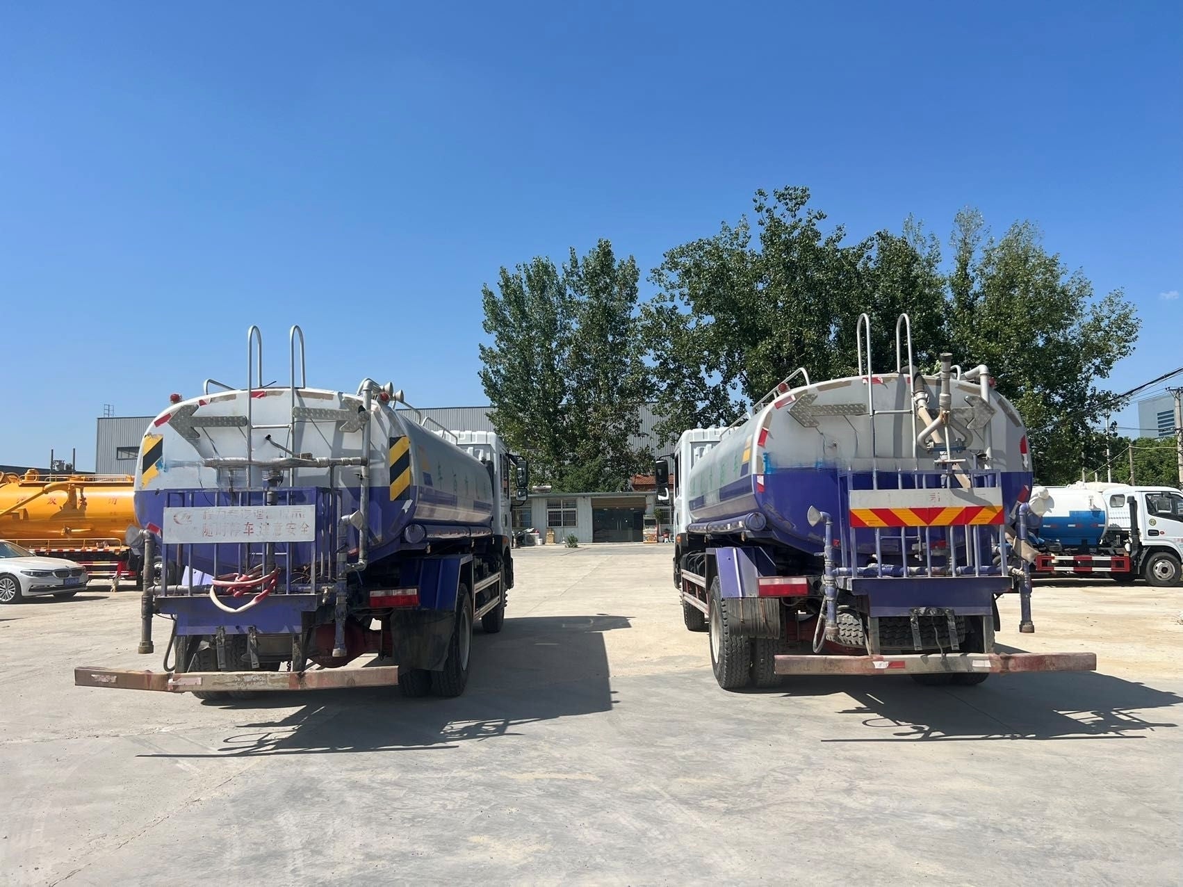 Used Dongfeng DFAC D9 Water Sprinkler Truck for Sale detail view