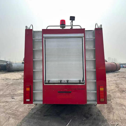 Used Sinotruk STEYR Water Tank Fire Truck for Sale rear side view