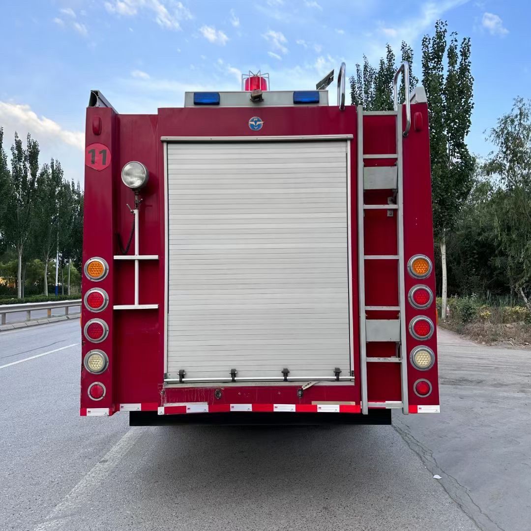Used Beiben 16000 Water Tank Fire Truck for Sale detail view