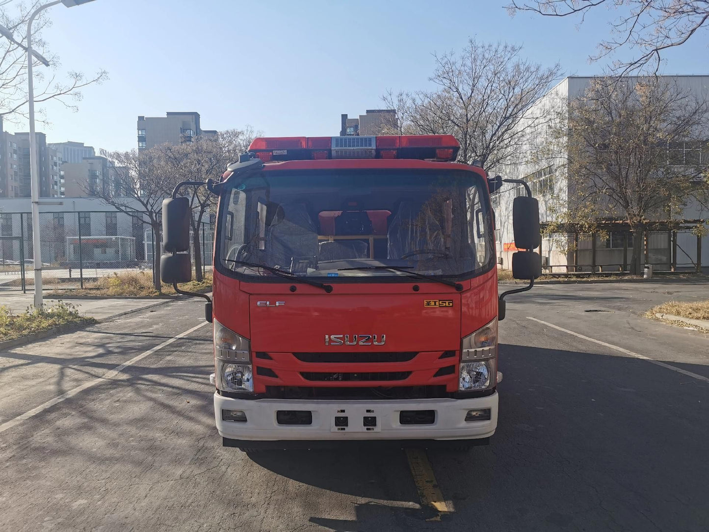Used ISUZU ELF Double Cab Water Tank Fire Truck