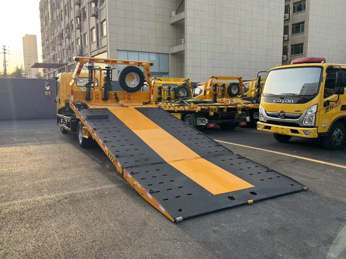 Used FAW Tiger V Flatbed Wrecker