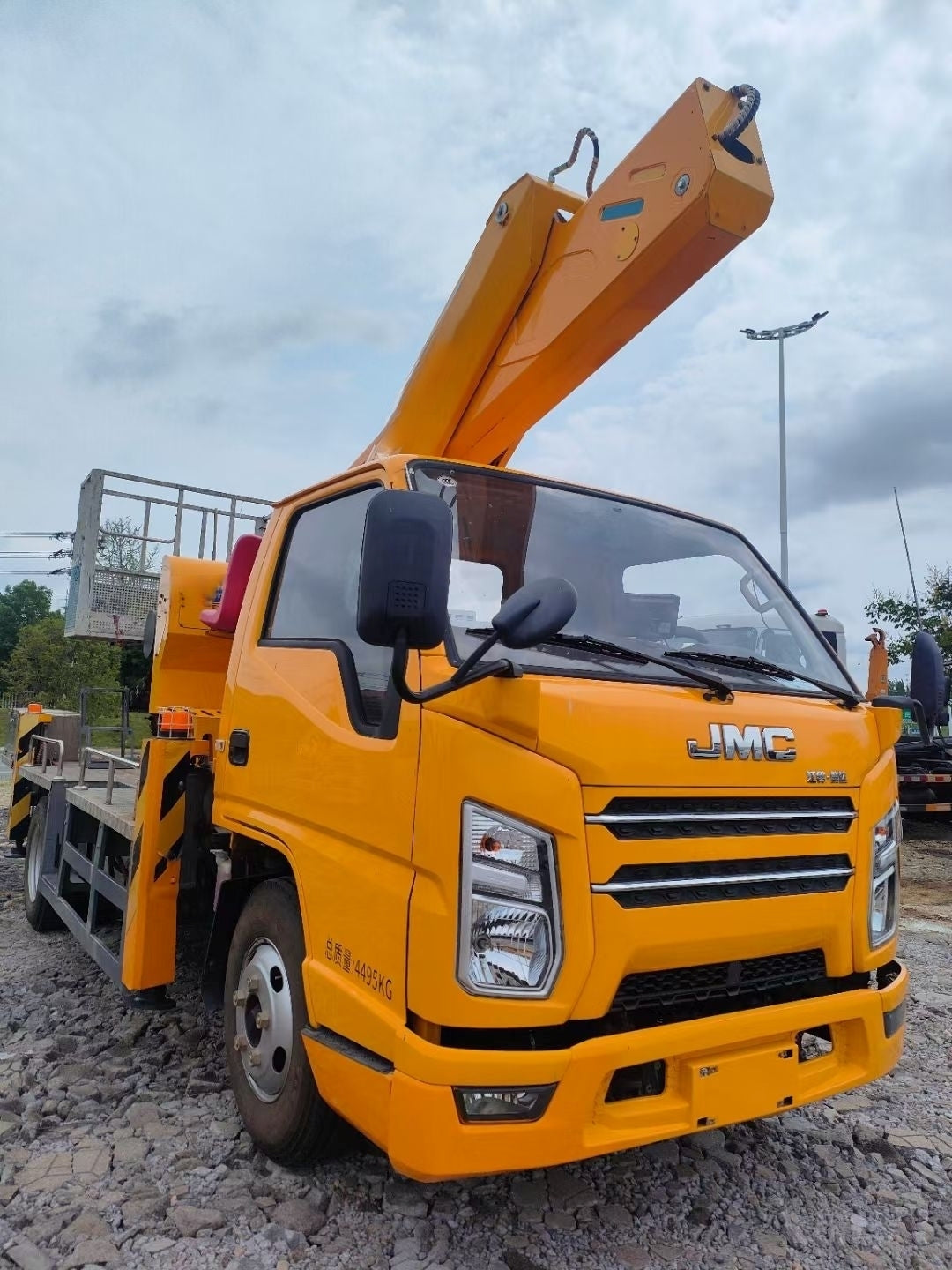 Used JMC 115HP 27m Aerial Work Platform Truck