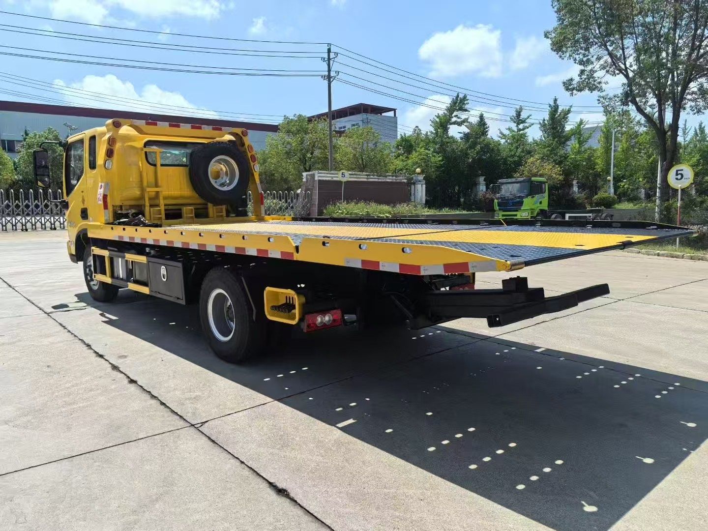 Used Foton Aumark Tank Edition Flatbed Wrecker