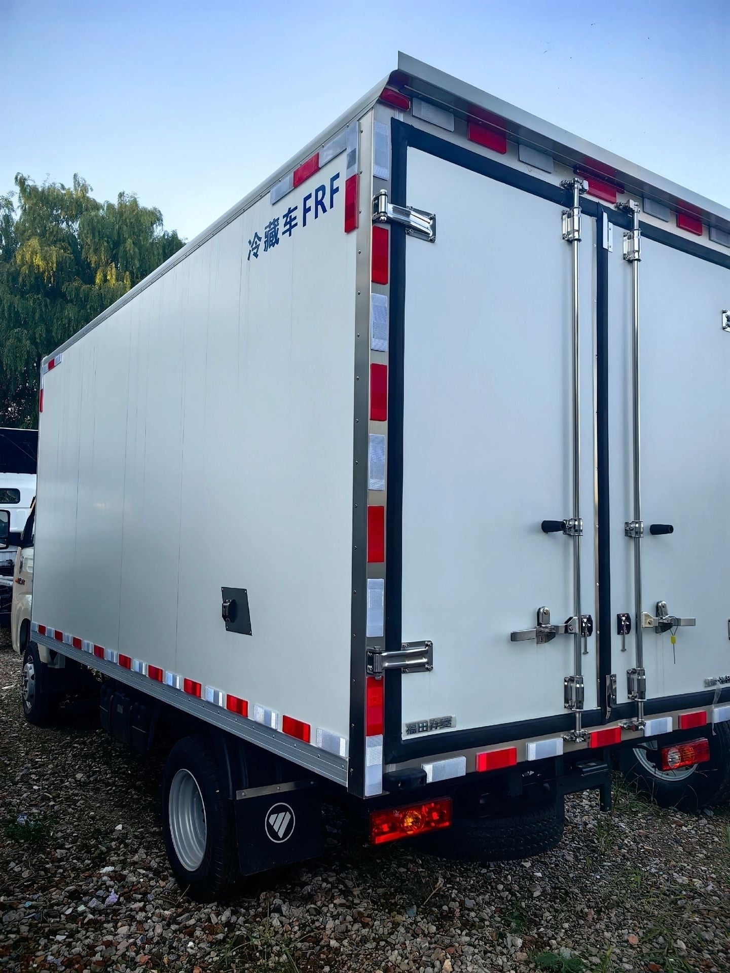 Used FOTON XIANGLING 122HP 3.7m C Class Refrigerated Truck