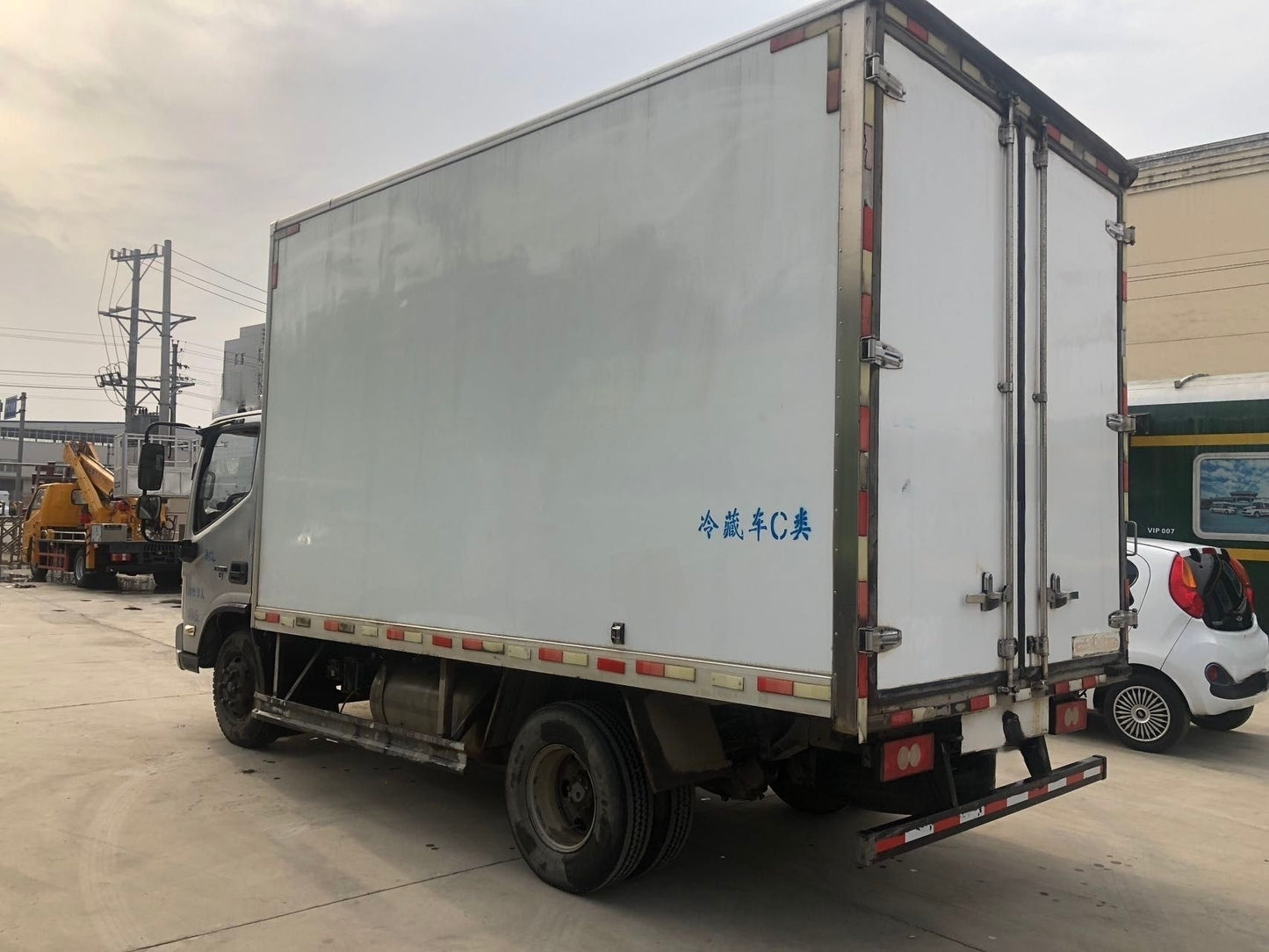 Used FOTON AUMARK 131HP 4.2m C Class Refrigerated Truck