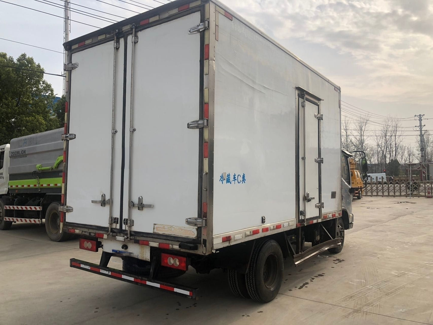 Used FOTON AUMARK 131HP 4.2m C Class Refrigerated Truck