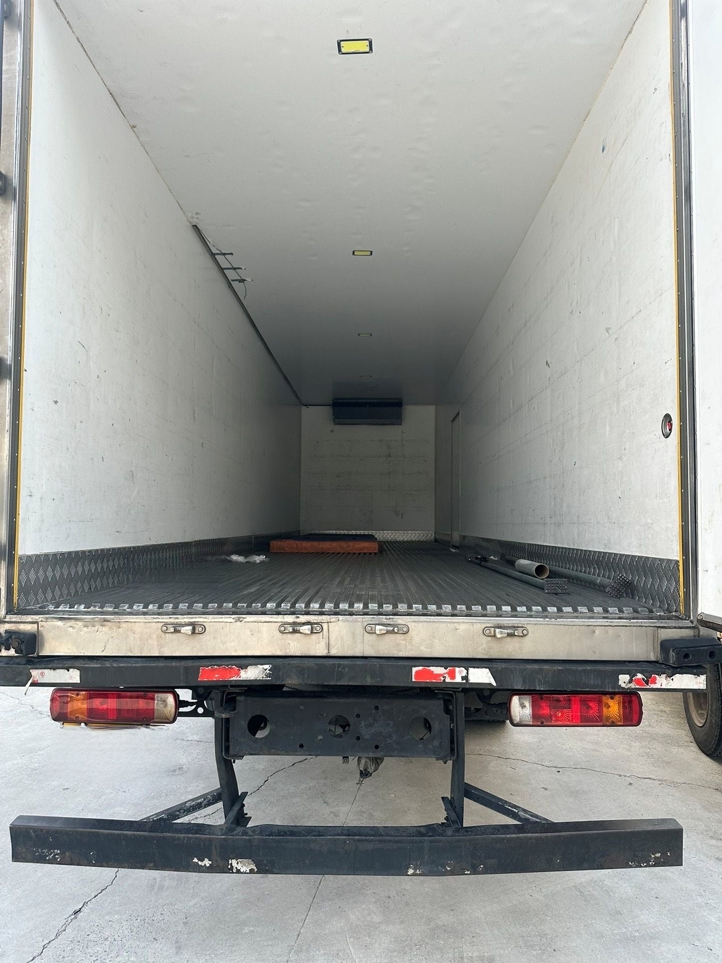 Used FOTON OLLIN 6.8m Medium Refrigerated Truck