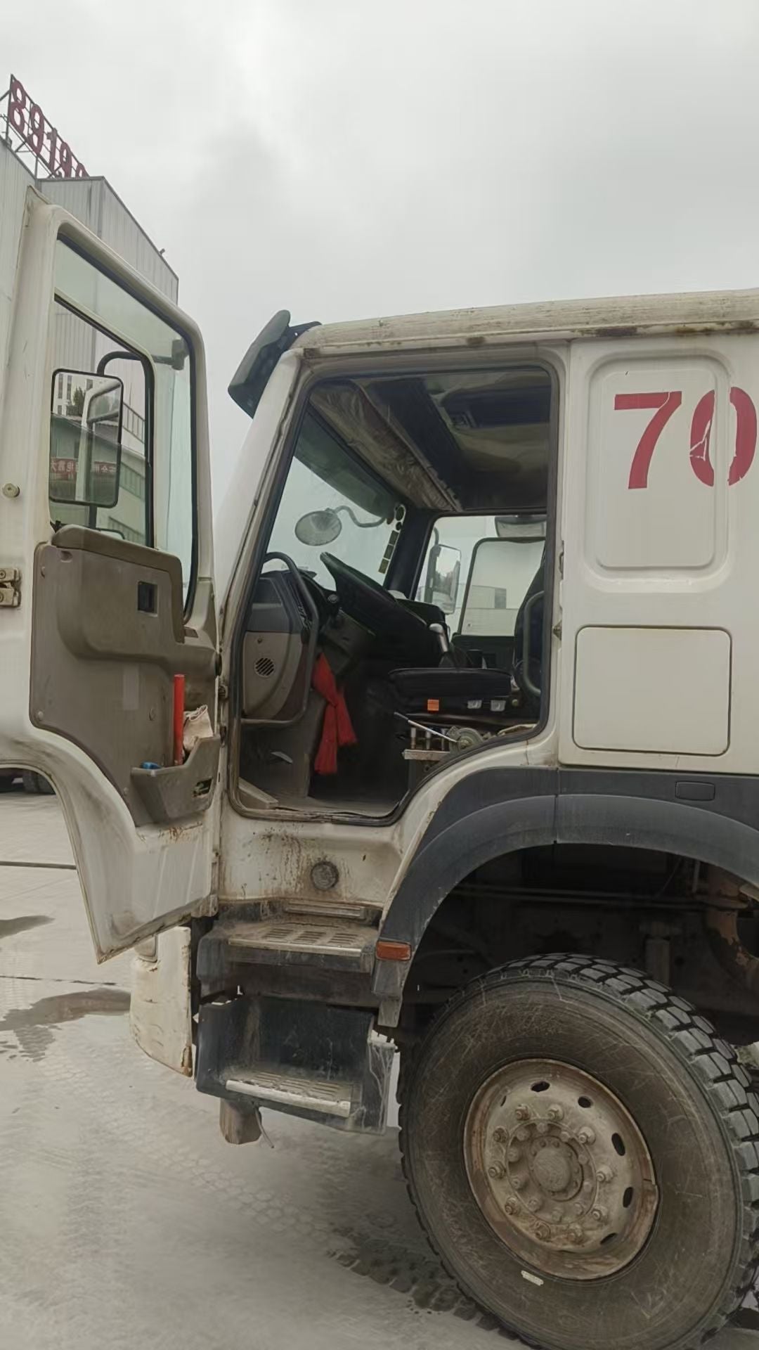 Used Howo 20M³ Concrete Mixer Truck for Sale
