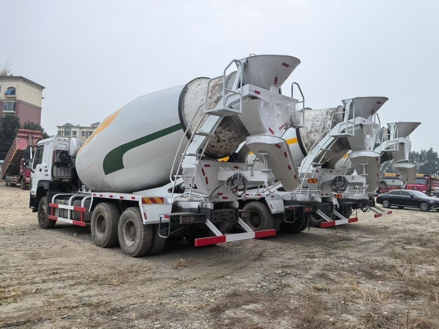 Used Howo 14M³ Concrete Mixer Truck for Sale