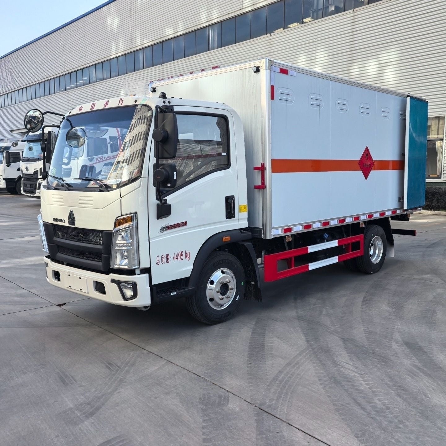 Used HOWO 130HP 4.2m Explosive Materials Hazardous Delivery Truck