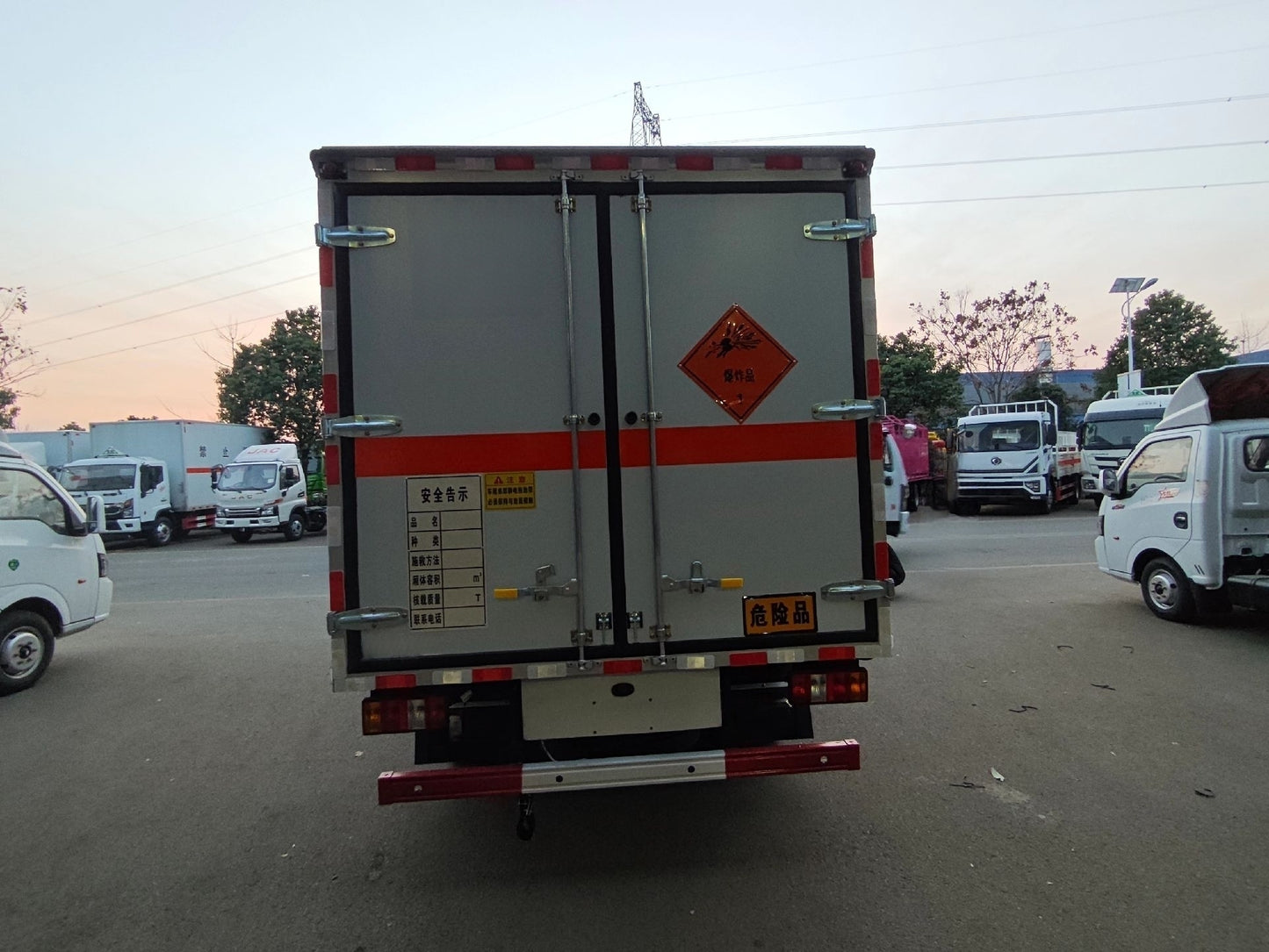 Used JMC KAIYUN 143HP 4.2m Explosive Materials Delivery Truck