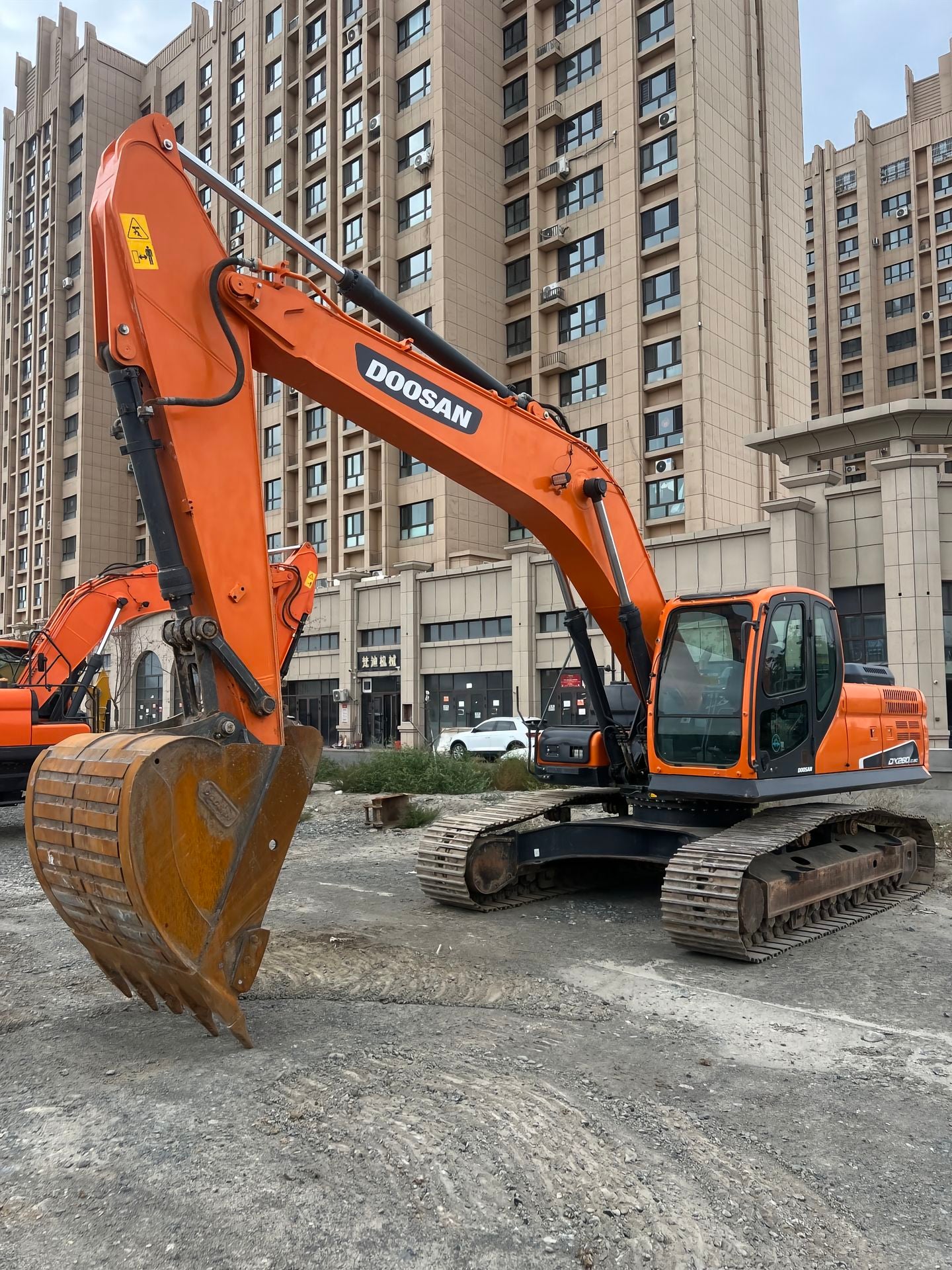 USED DOOSAN DX260LC-9C