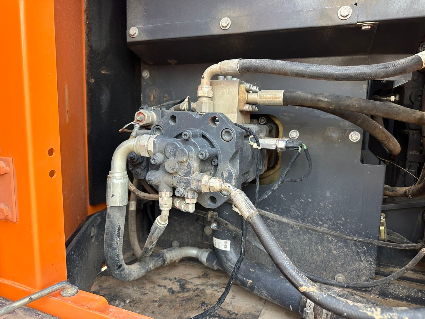 USED DOOSAN DX150-9C