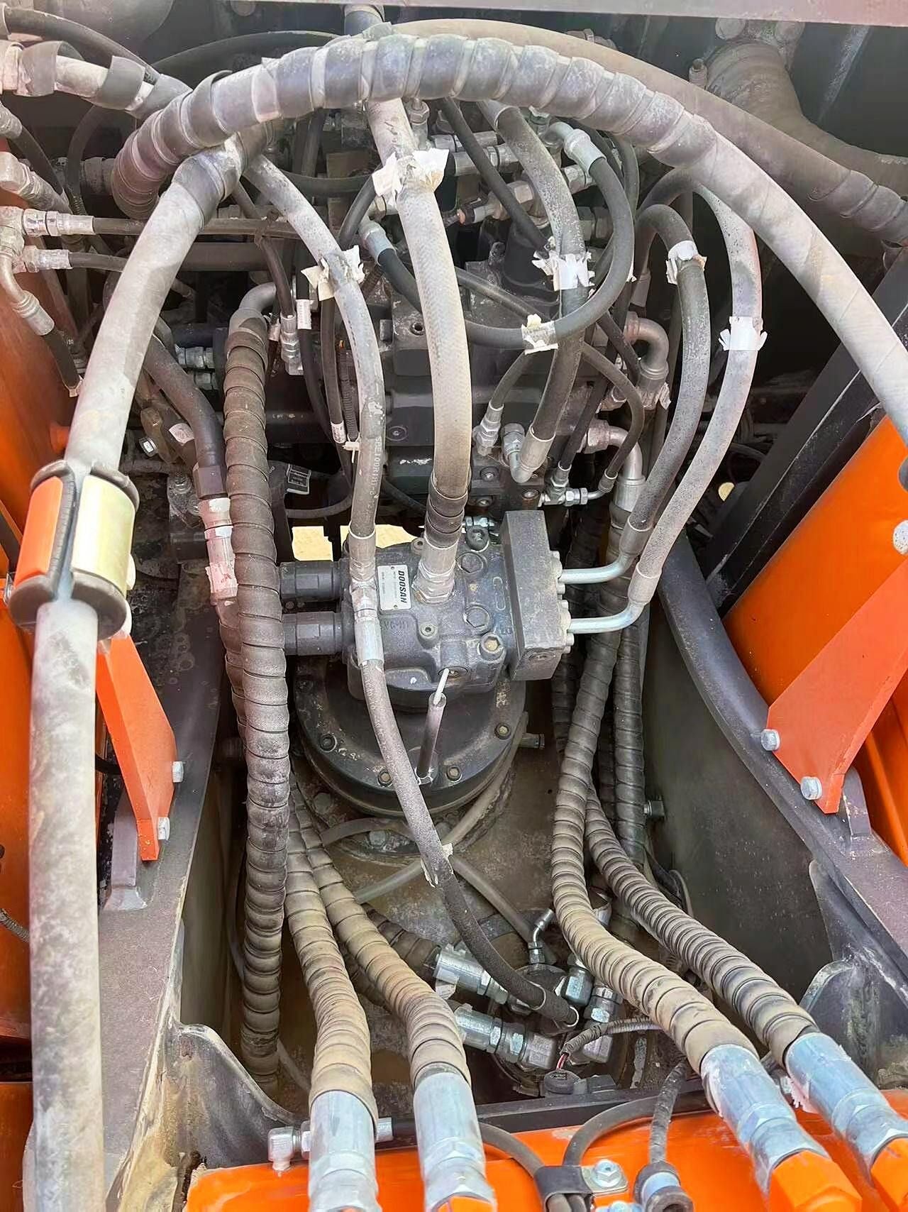 USED DOOSAN DX130-9C