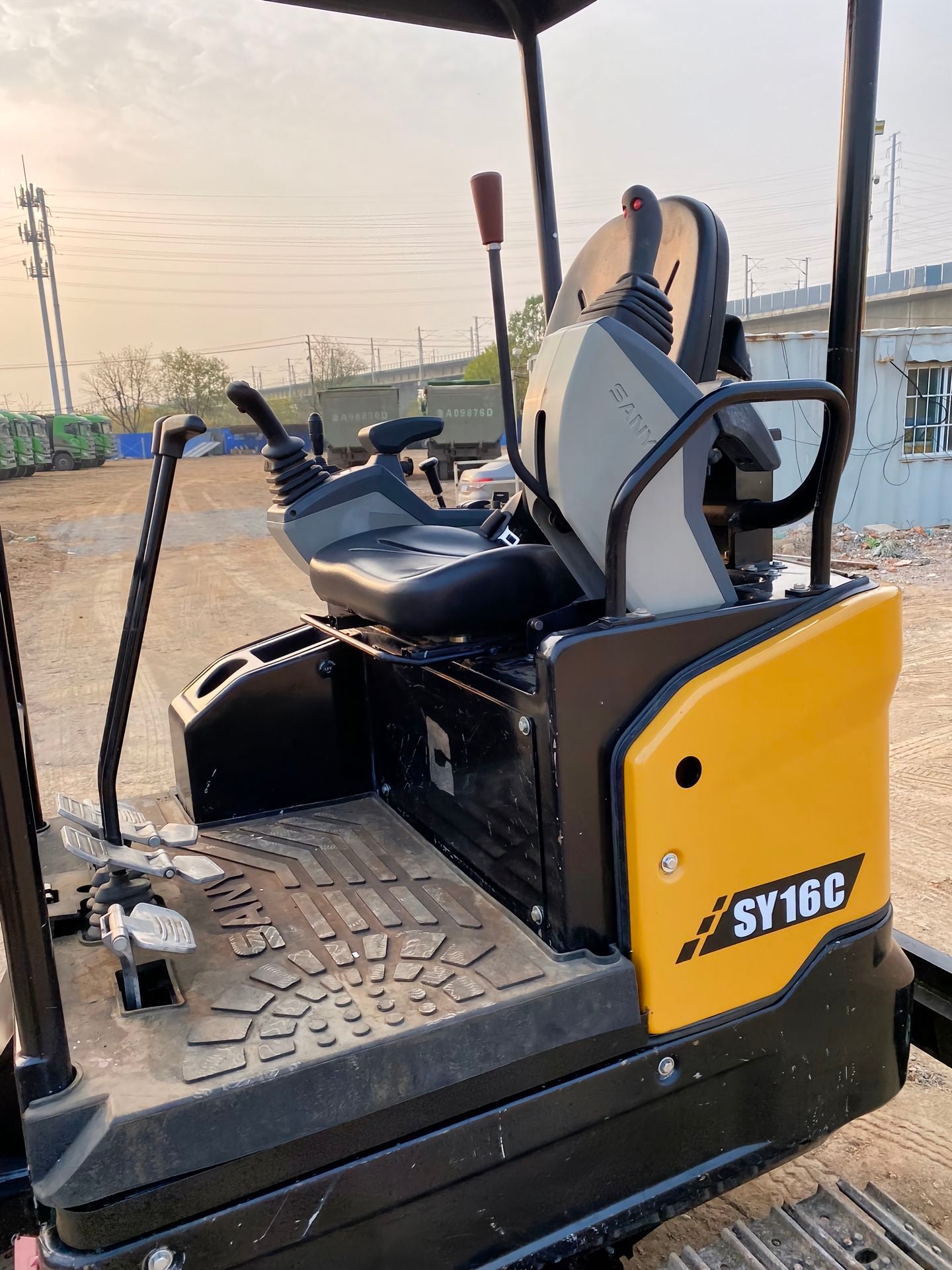 USED SANY SY16C