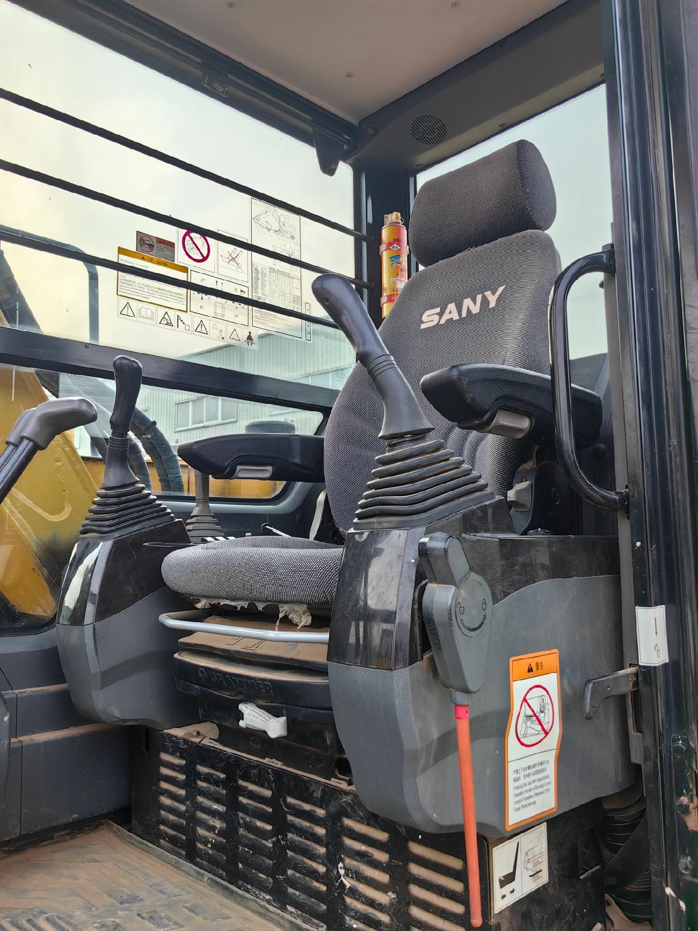USED SANY SY65C