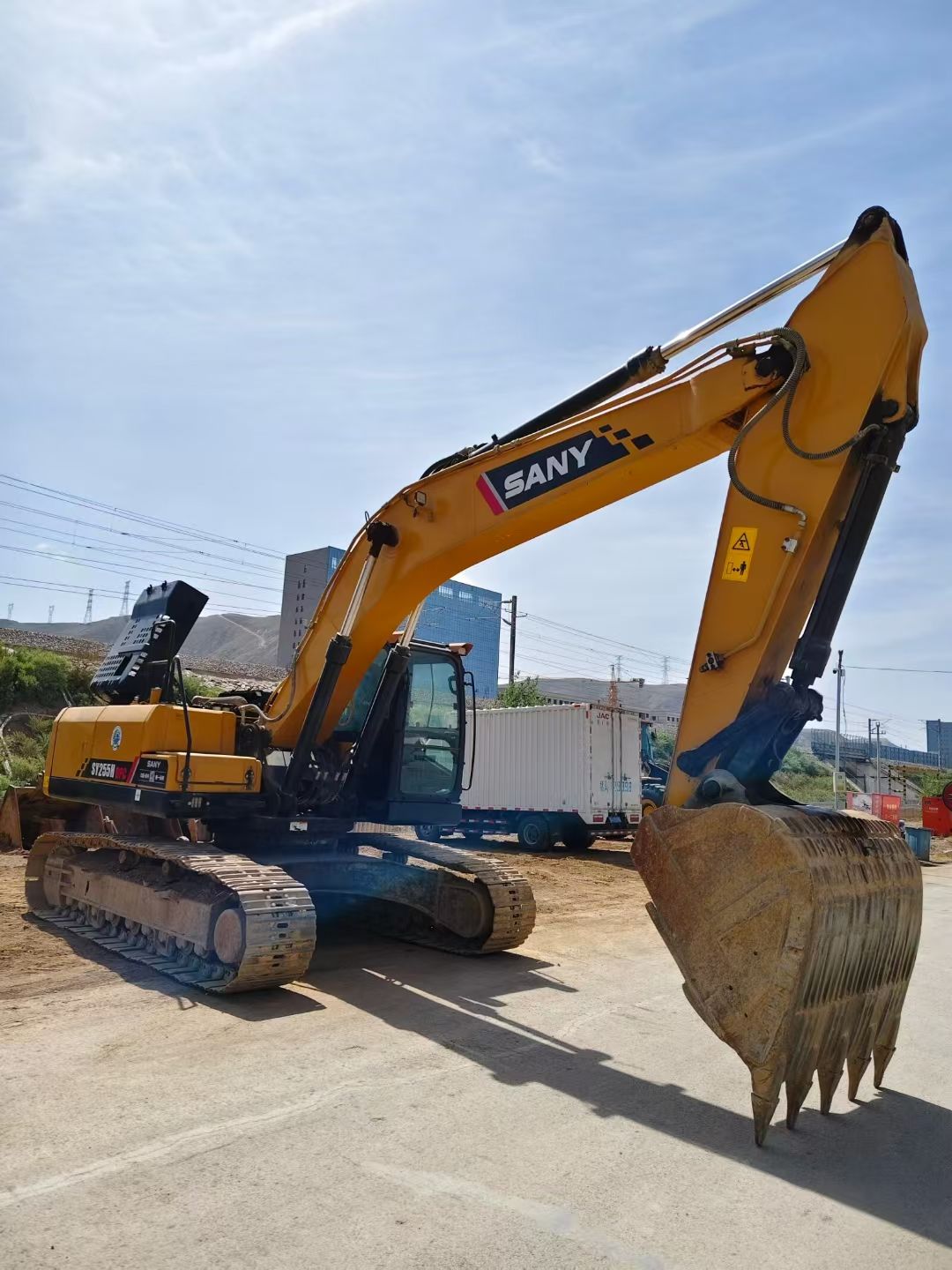 USED SANY SY255H