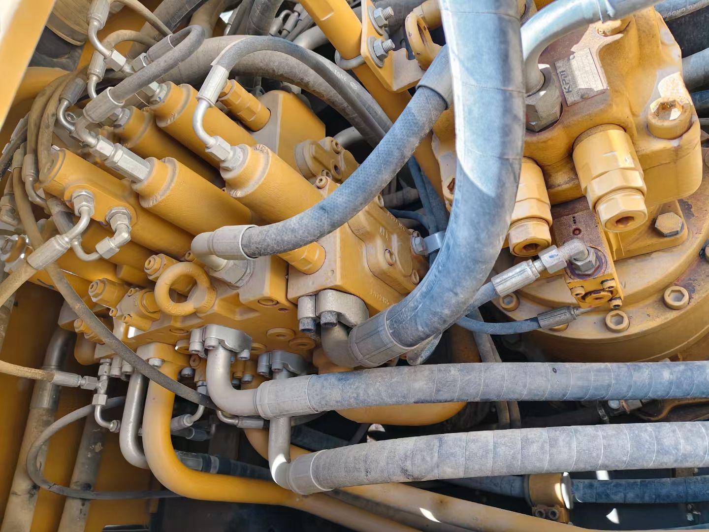 USED SANY SY255H