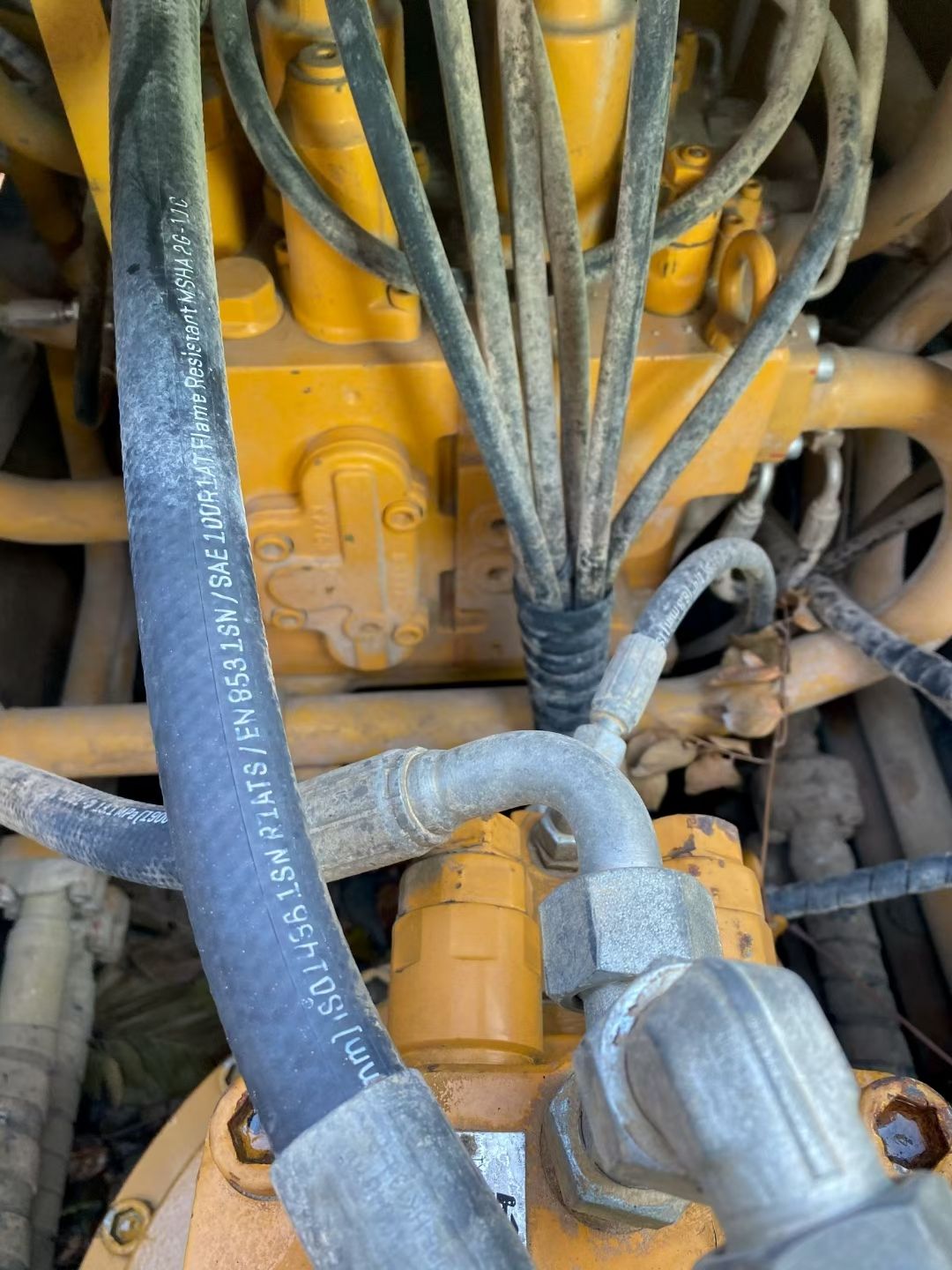 USED SANY SY285C