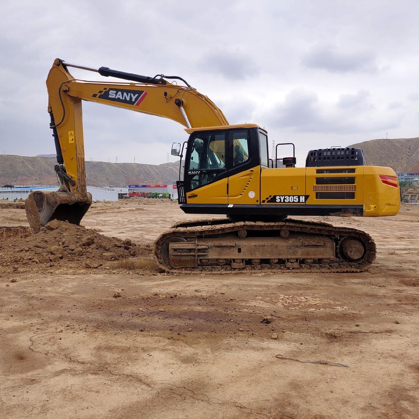 USED SANY SY305H