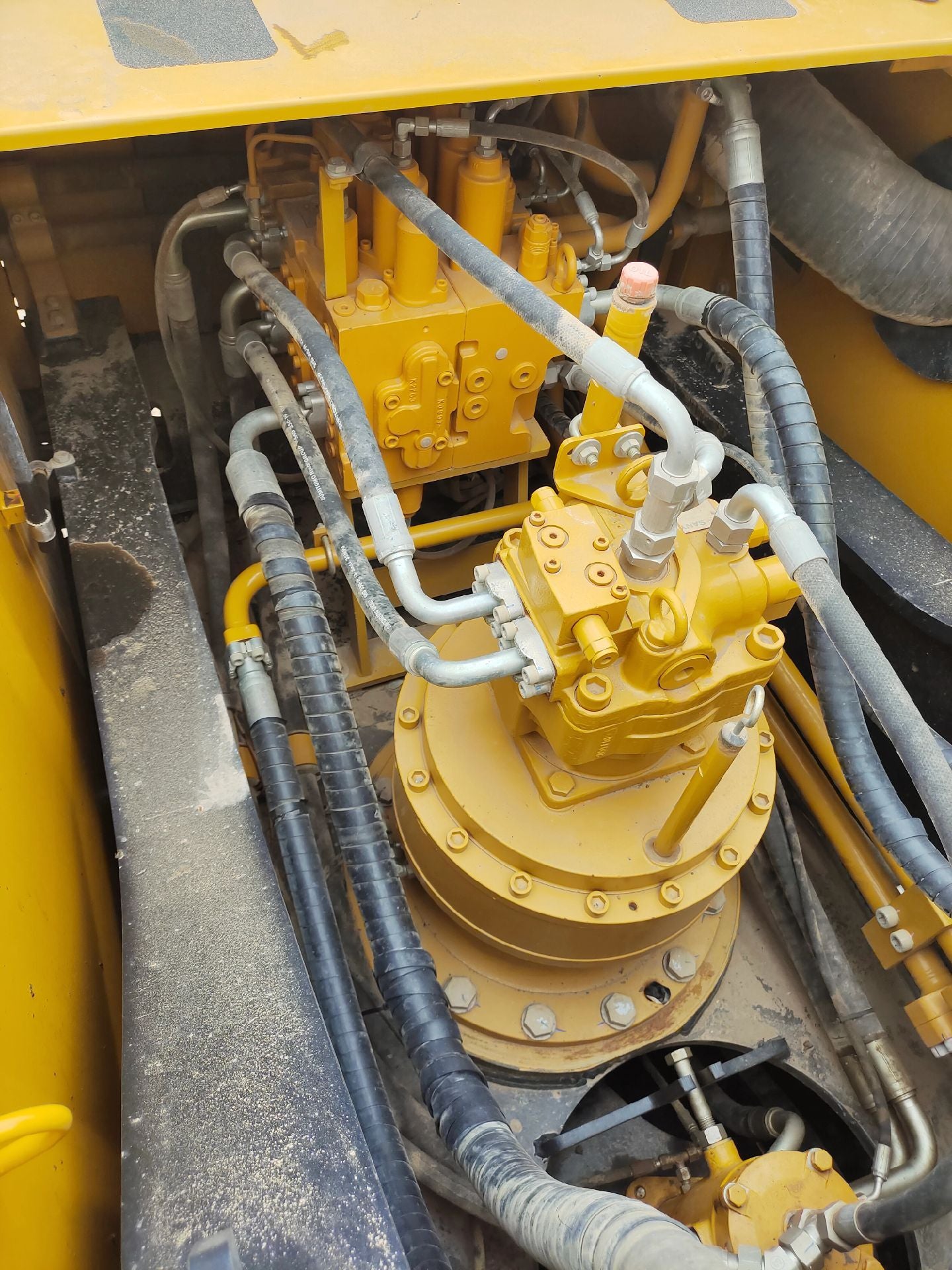 USED SANY SY305H
