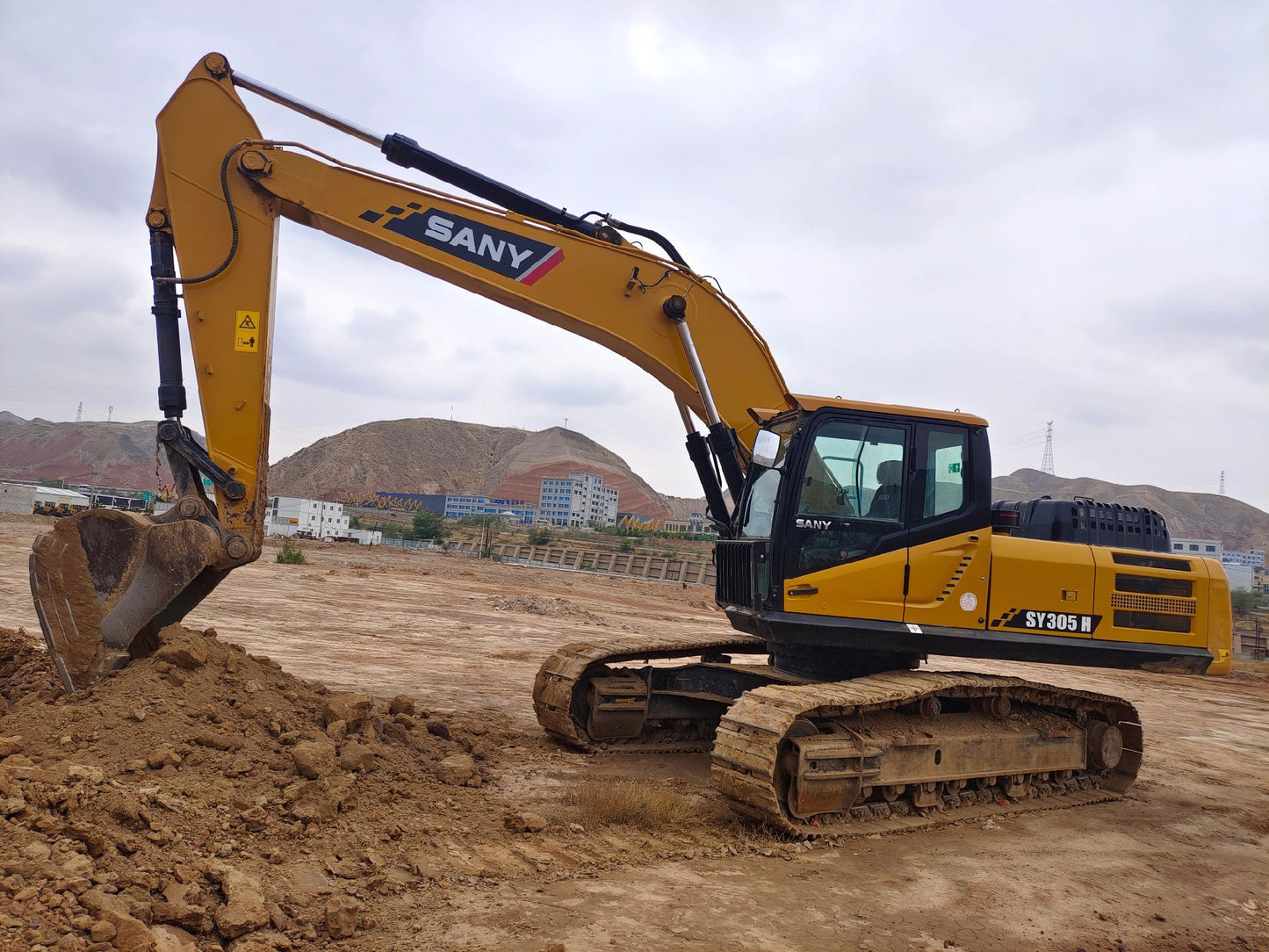 USED SANY SY305H
