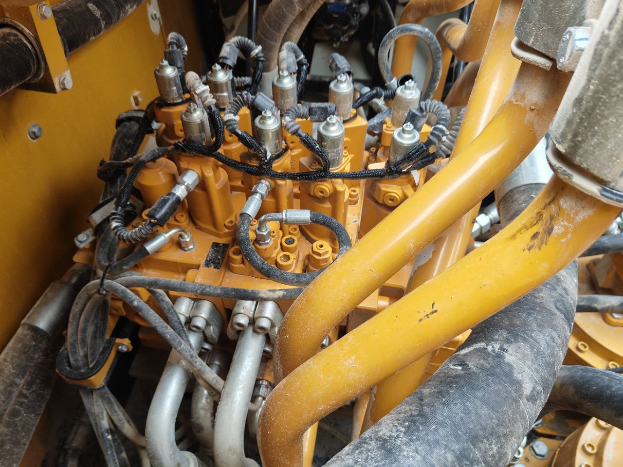 USED SANY SY650H