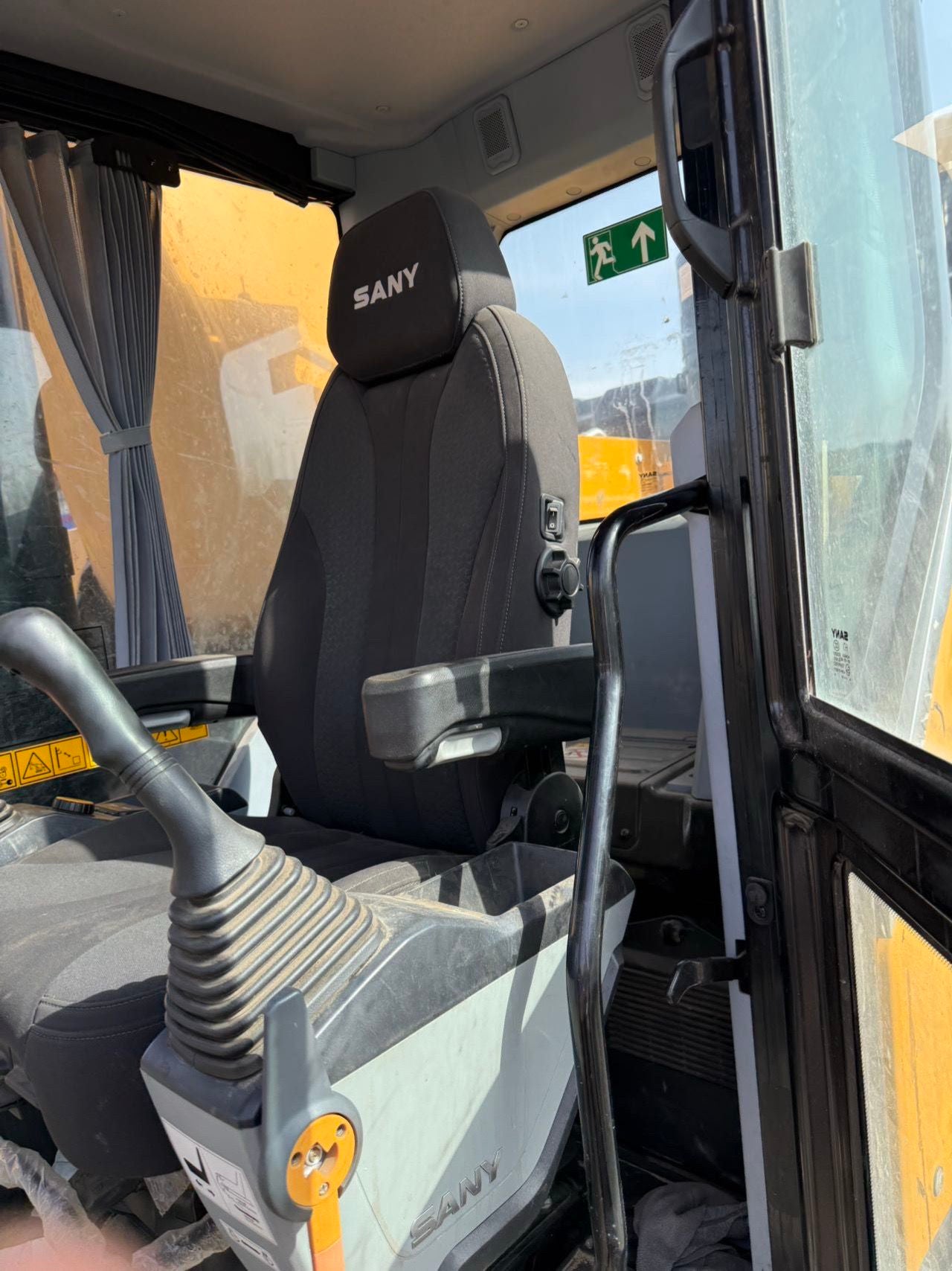 USED SANY SY900H