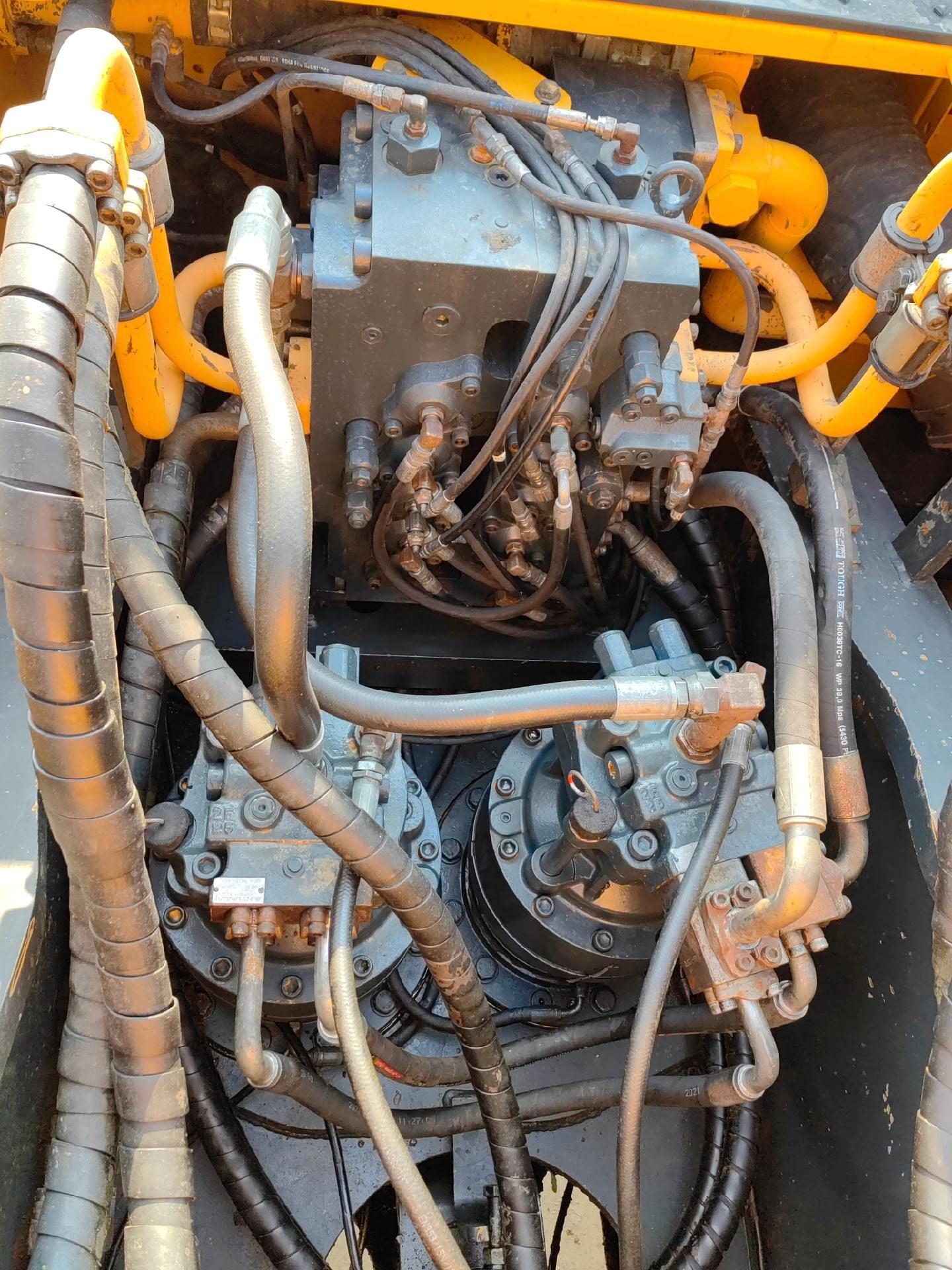 USED HYUNDAI 520L-9VS
