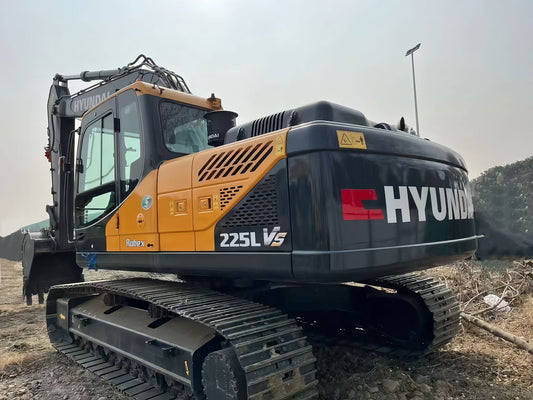 Used Hyundai R225LVS Excavator for Sale - Alternative Stock rear side view