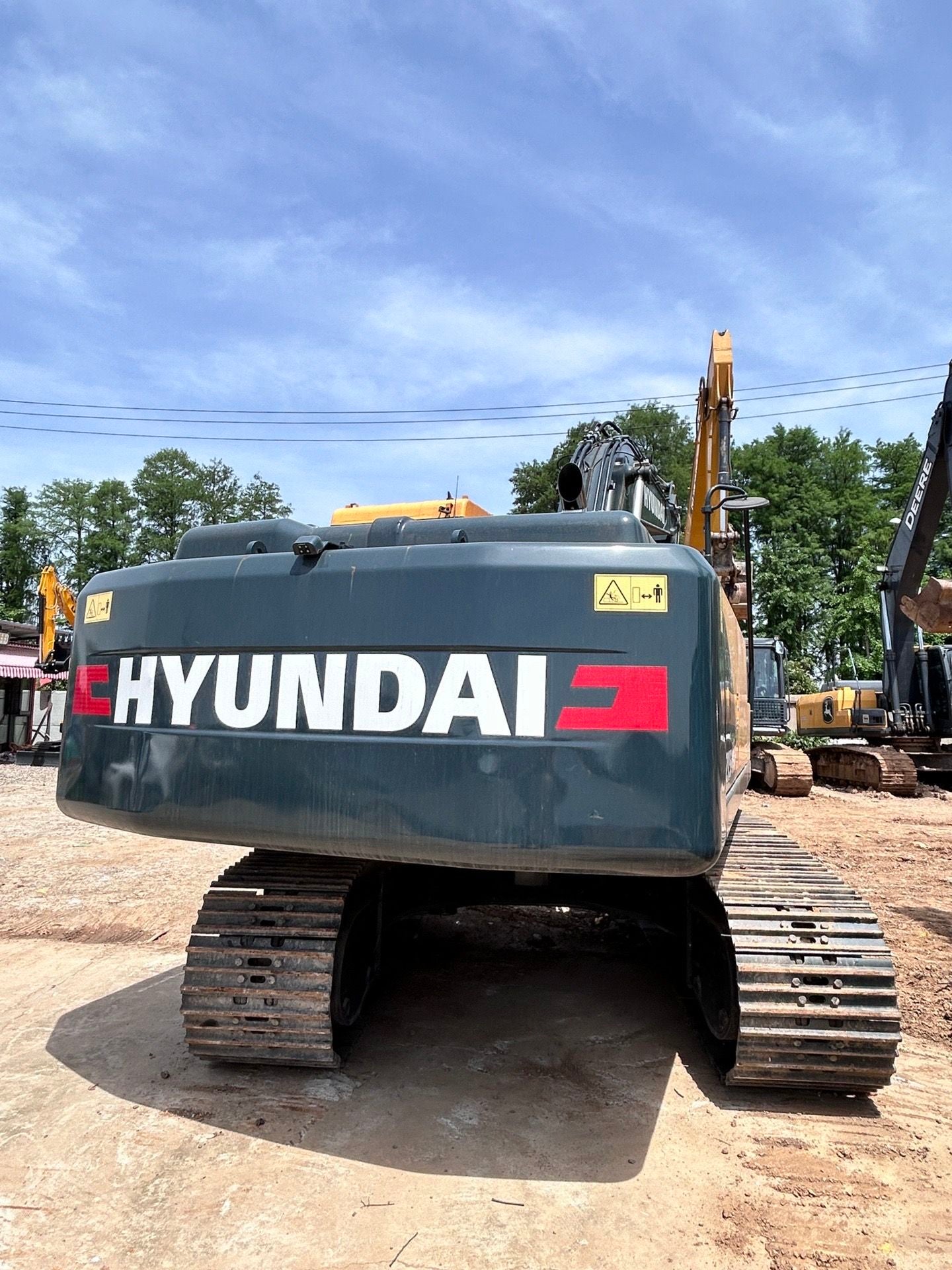 USED HYUNDAI R215VSN
