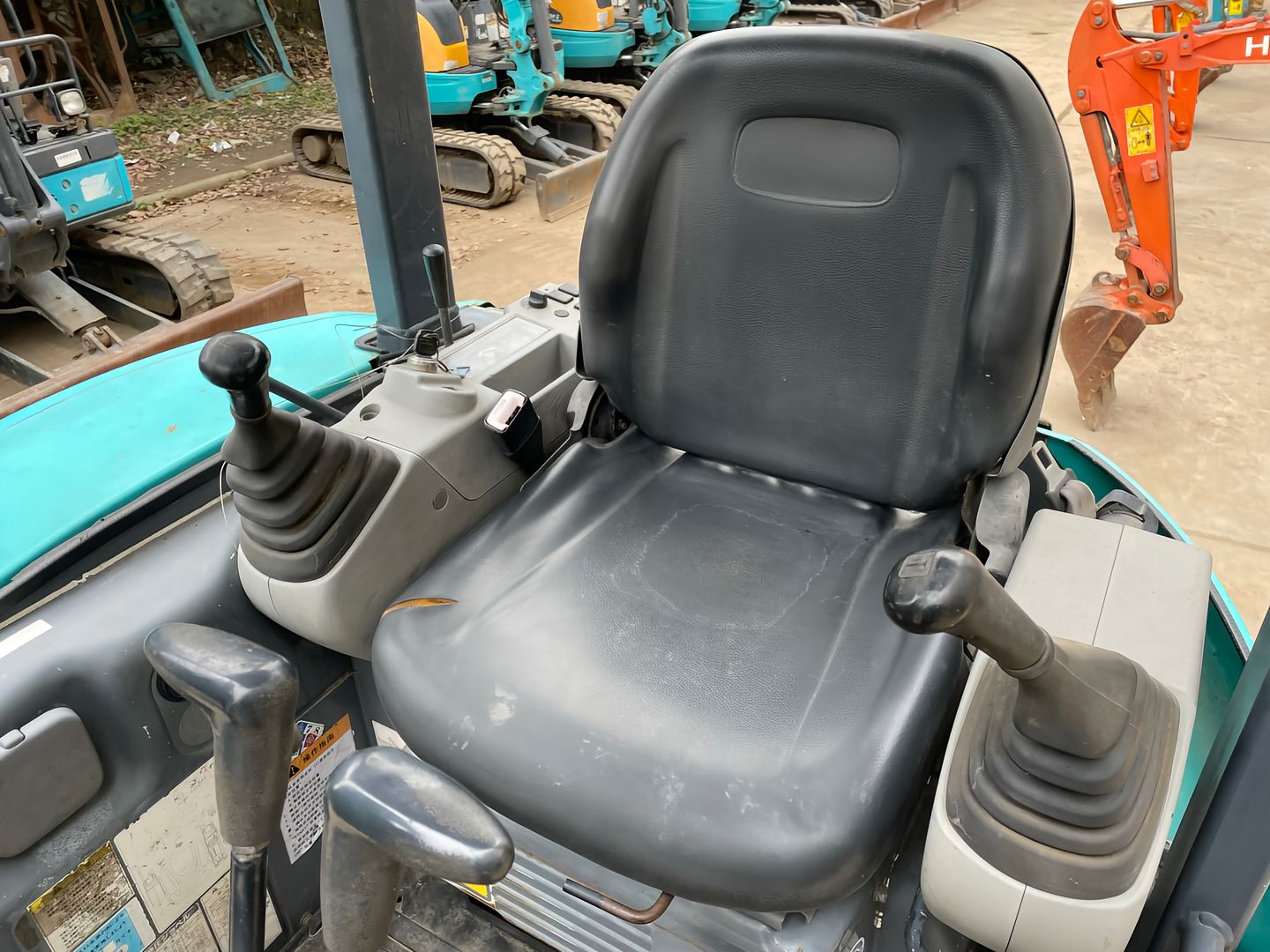 Used Kobelco SK30SR-6 Excavator for Sale
