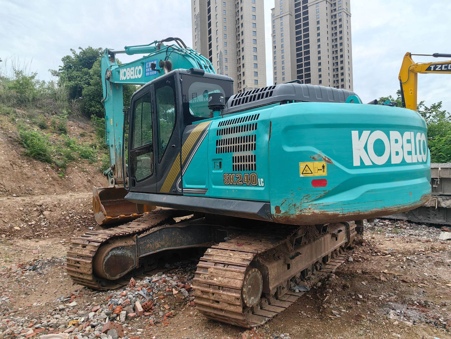 Used Kobelco SK240LC-12 Excavator for Sale
