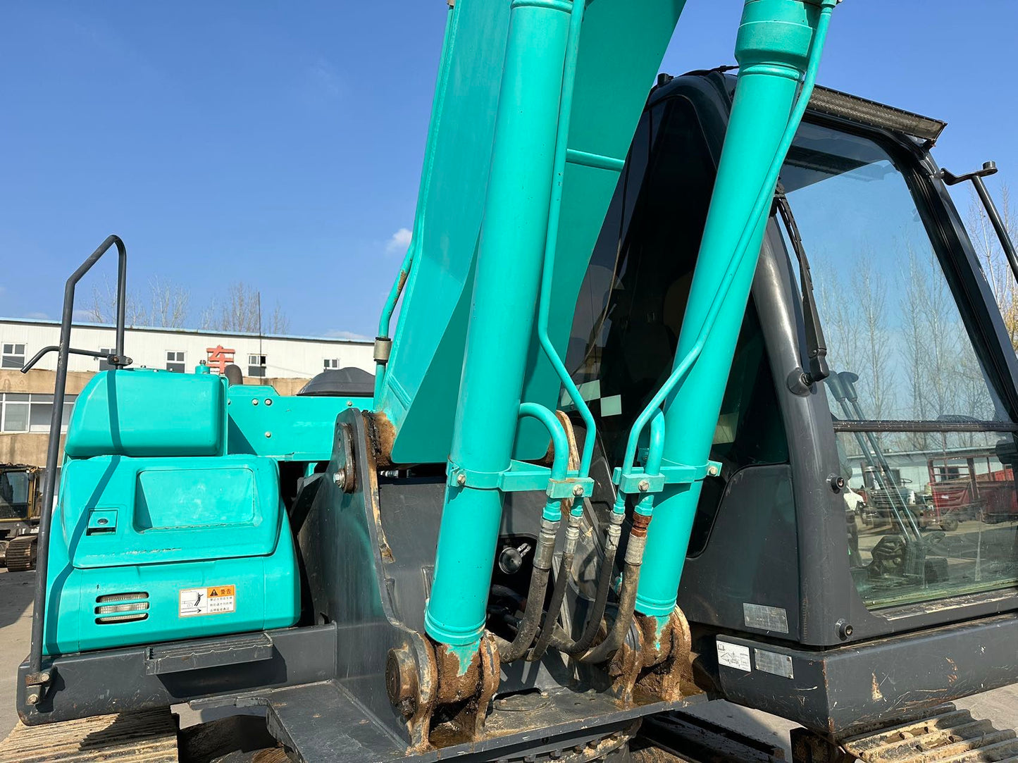 Used Kobelco SK200LG Excavator for Sale