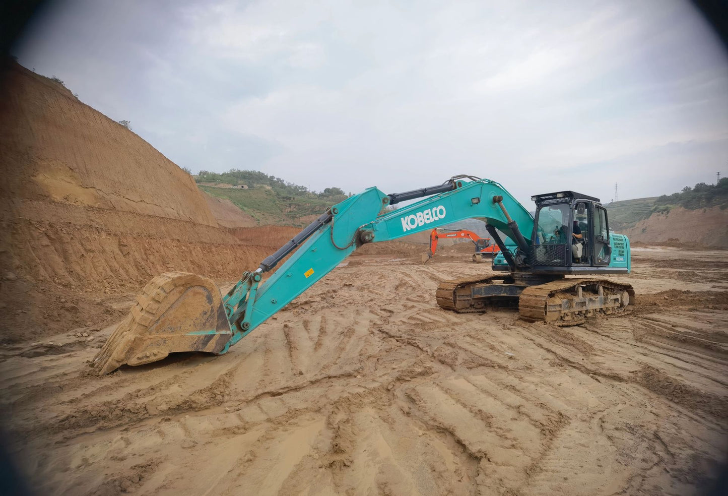 Used Kobelco SK360LC-10 Excavator for Sale