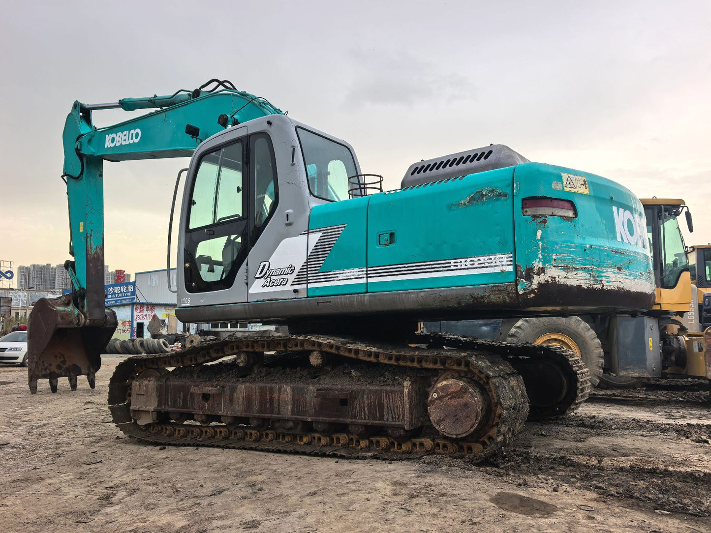 Used Kobelco SK230 Excavator for Sale bucket and boom detail for sale
