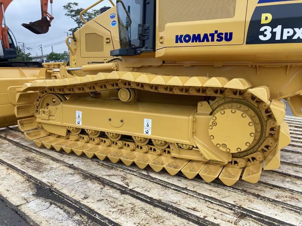 Used Komatsu D31EX Bulldozer for Sale bucket and boom detail for sale