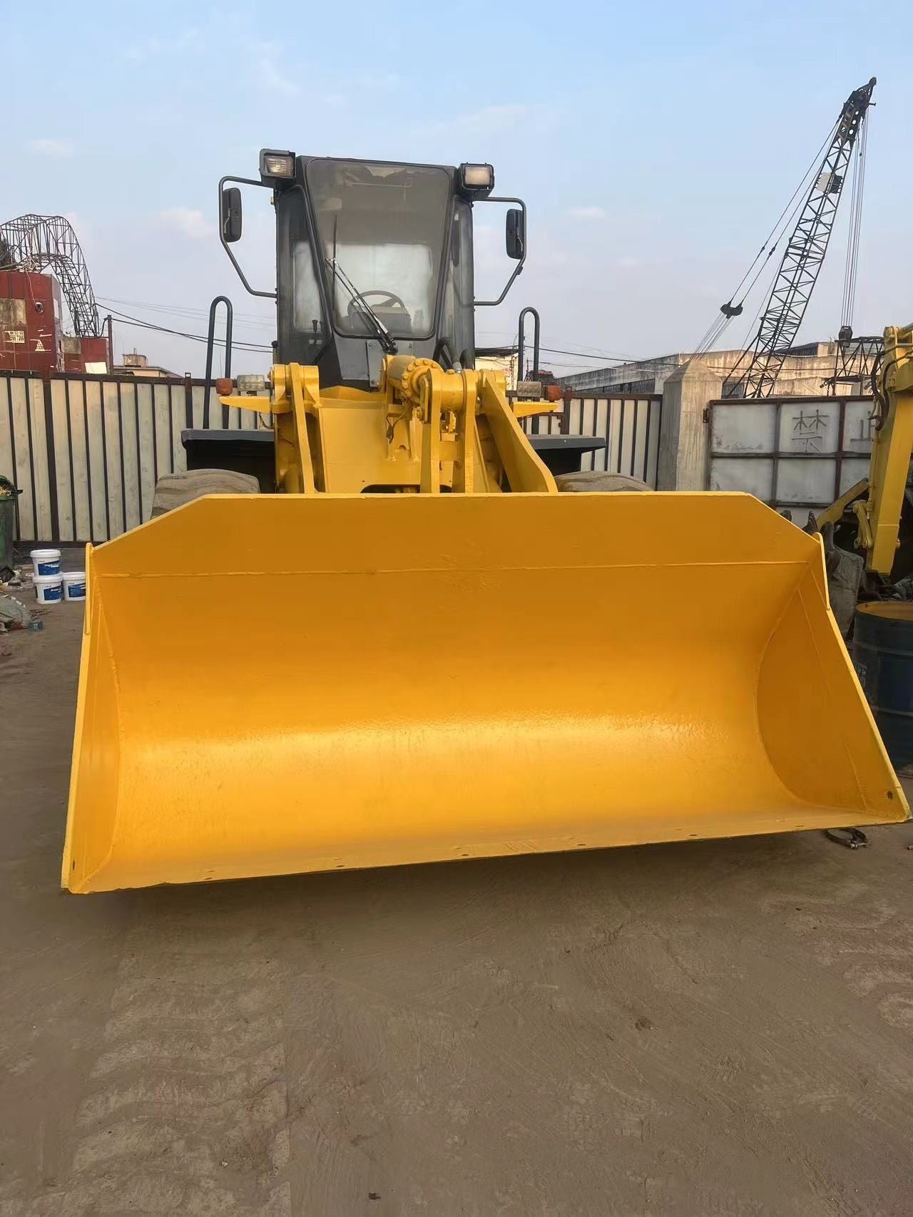 Used Komatsu WA320-3 Wheel Loader for Sale rear view for sale